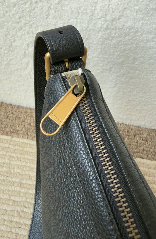 GUCCI PRINT HALF MOON HOBO BAG (Unisex)