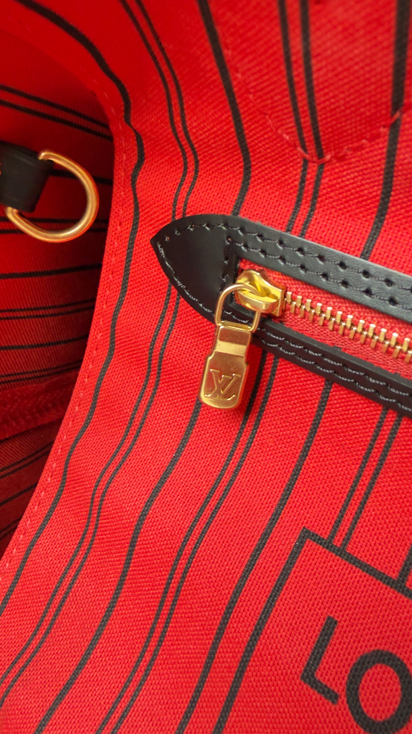 NEVERFULL MNG MM WORLD TOUR W/POCHETTE