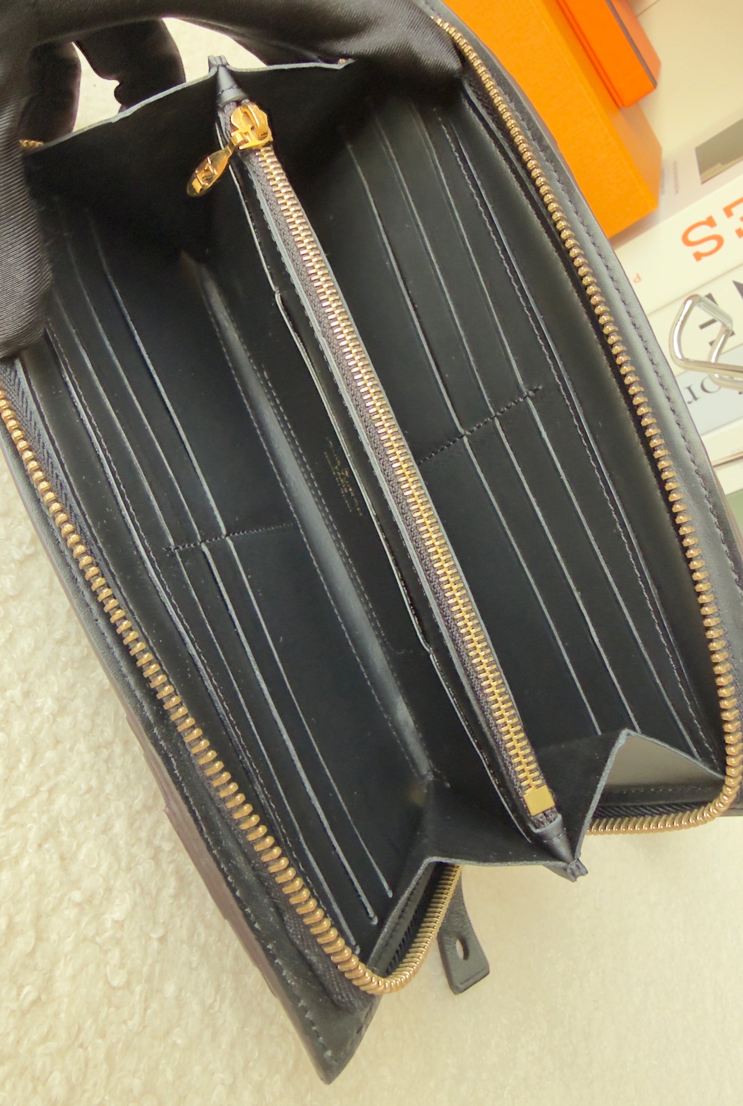 LIMITED EDITION BROGUE STEAMER MNG ZIPPY WALLET