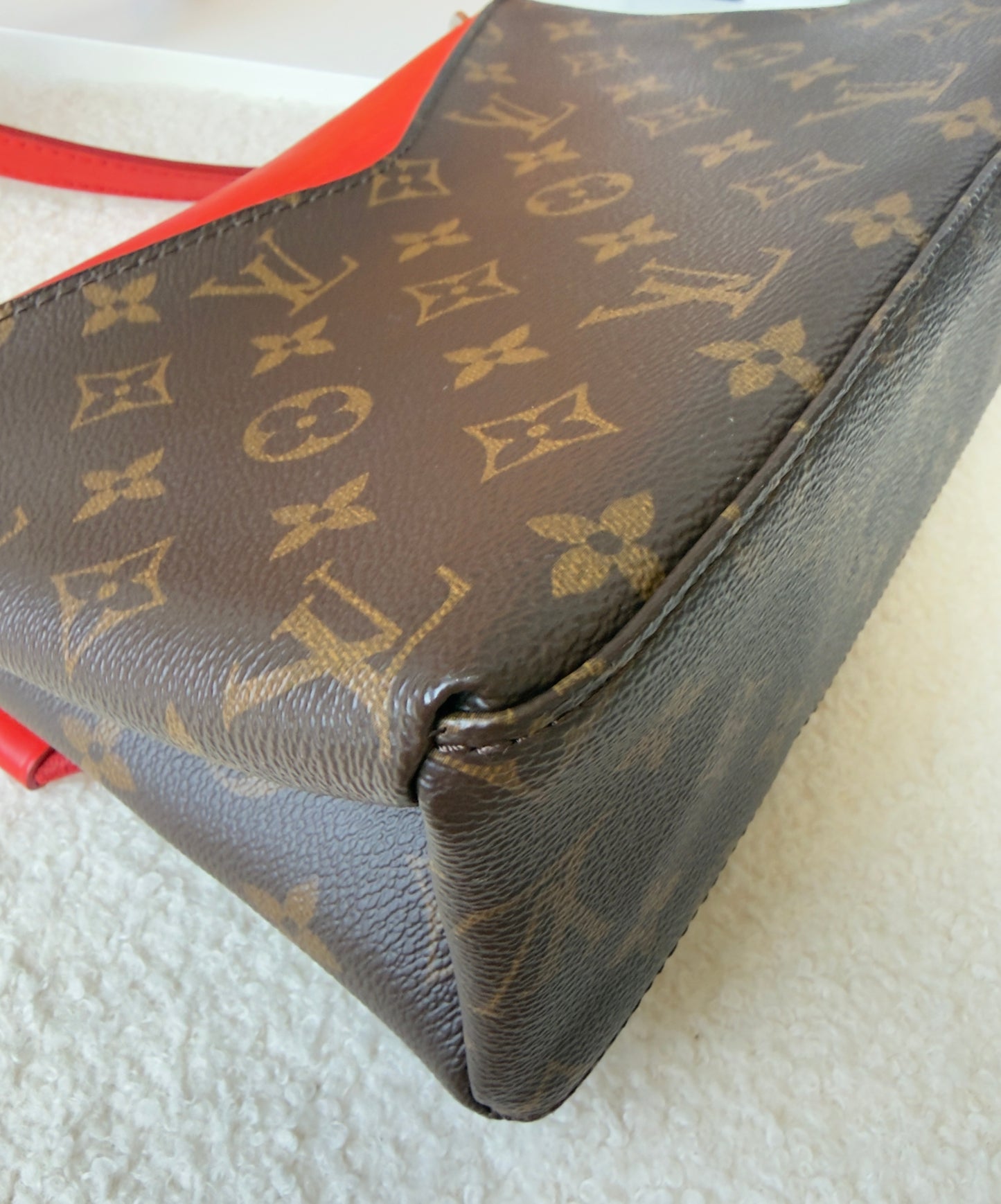 ST’MICHEL COQUELICOT RED EPI LEATHER MNG CANVAS BAG