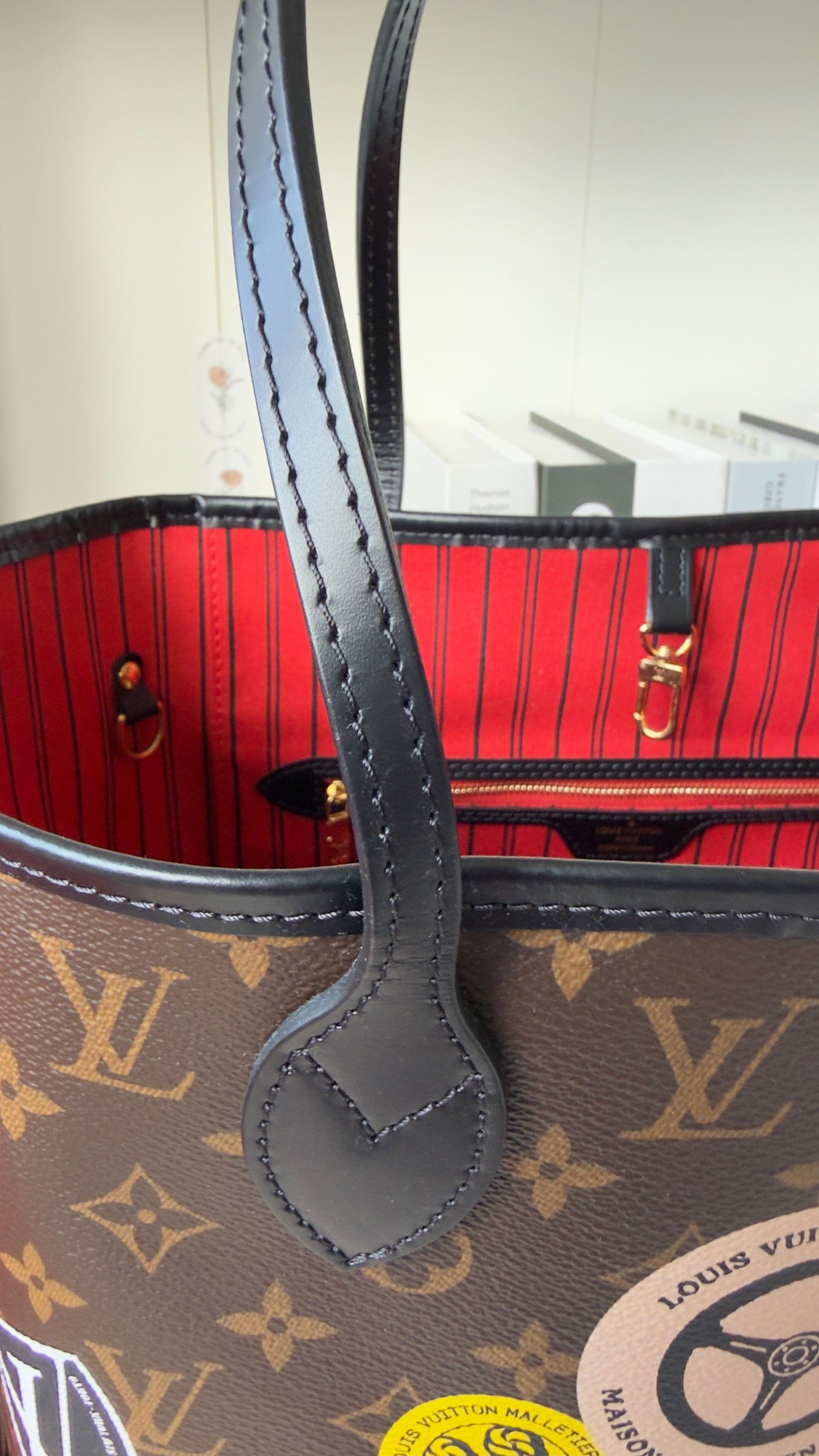 NEVERFULL MNG MM WORLD TOUR W/POCHETTE
