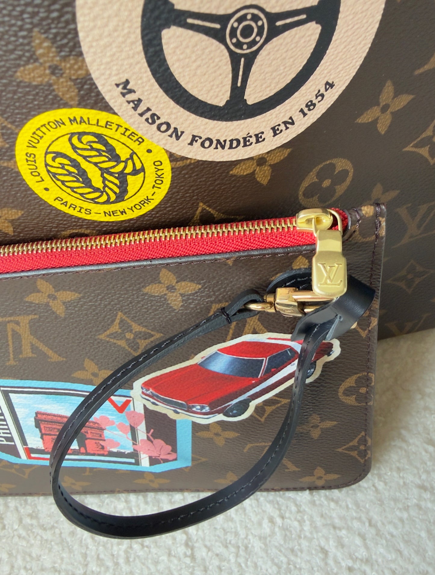 NEVERFULL MNG MM WORLD TOUR W/POCHETTE