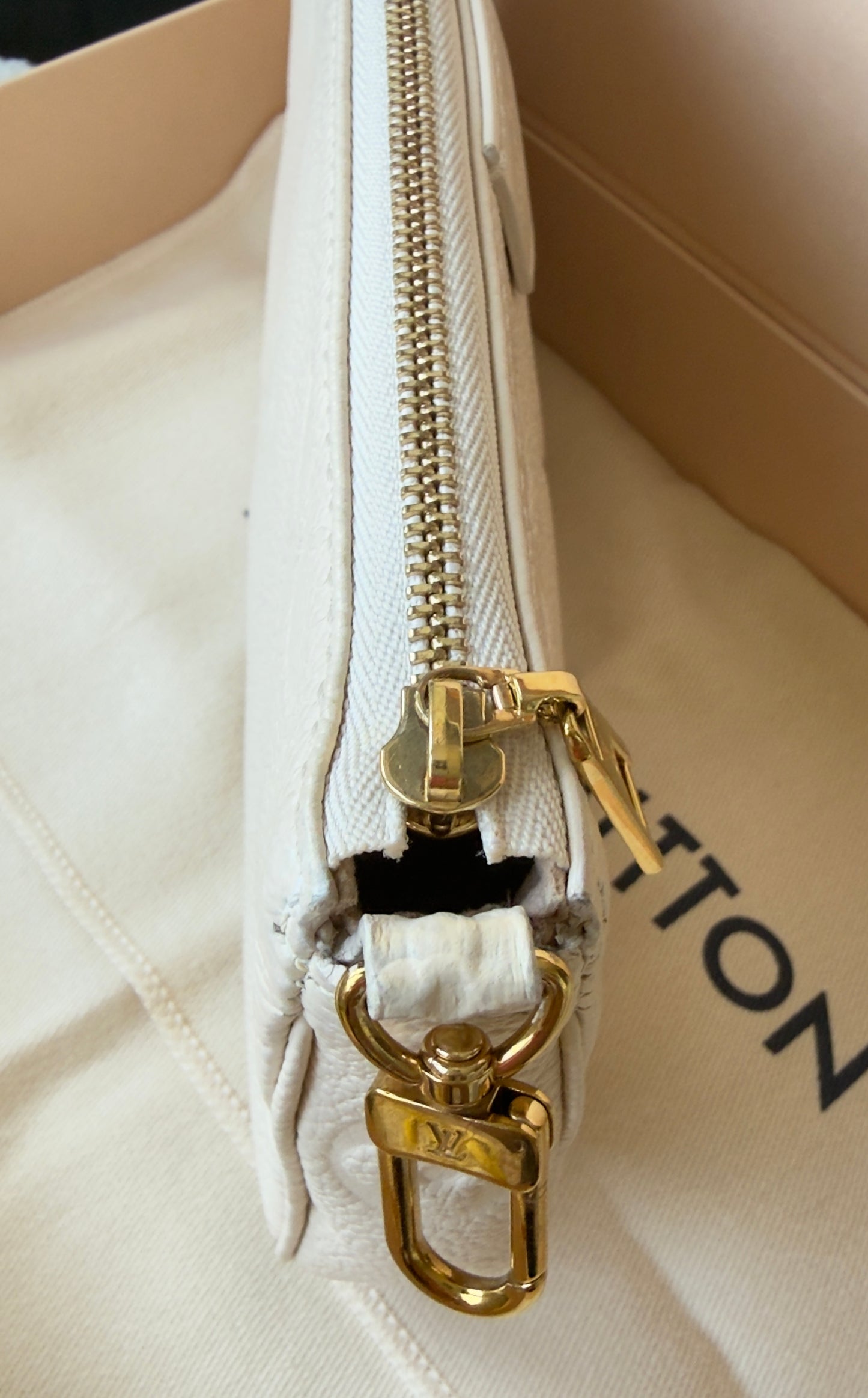 Multi Pochette Accessories Cream Monogram Empreinte Leather