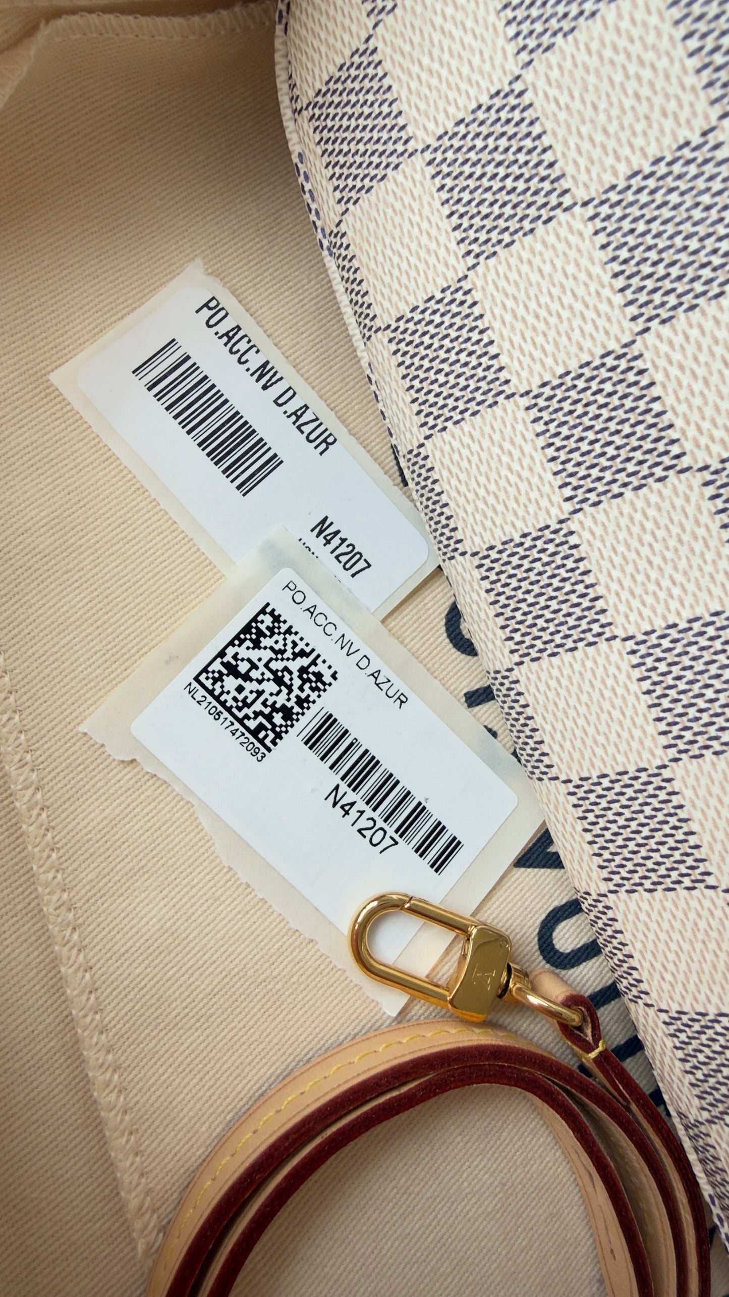 BRAND NEW POCHETTE ACCESSORIE DAMIER AZUR NM