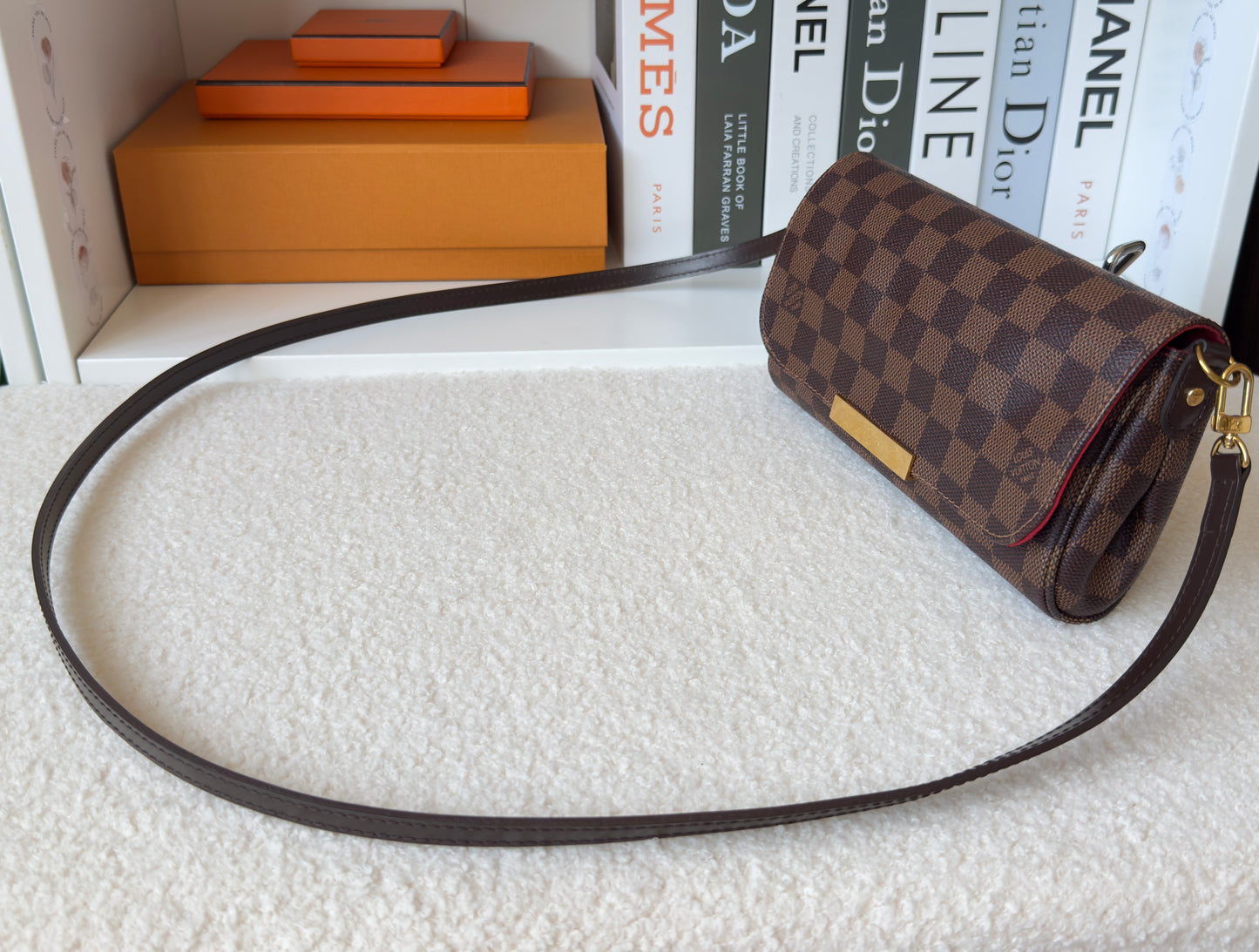 FAVORITE PM DAMIER EBENE CLUTCH/CROSSBODY