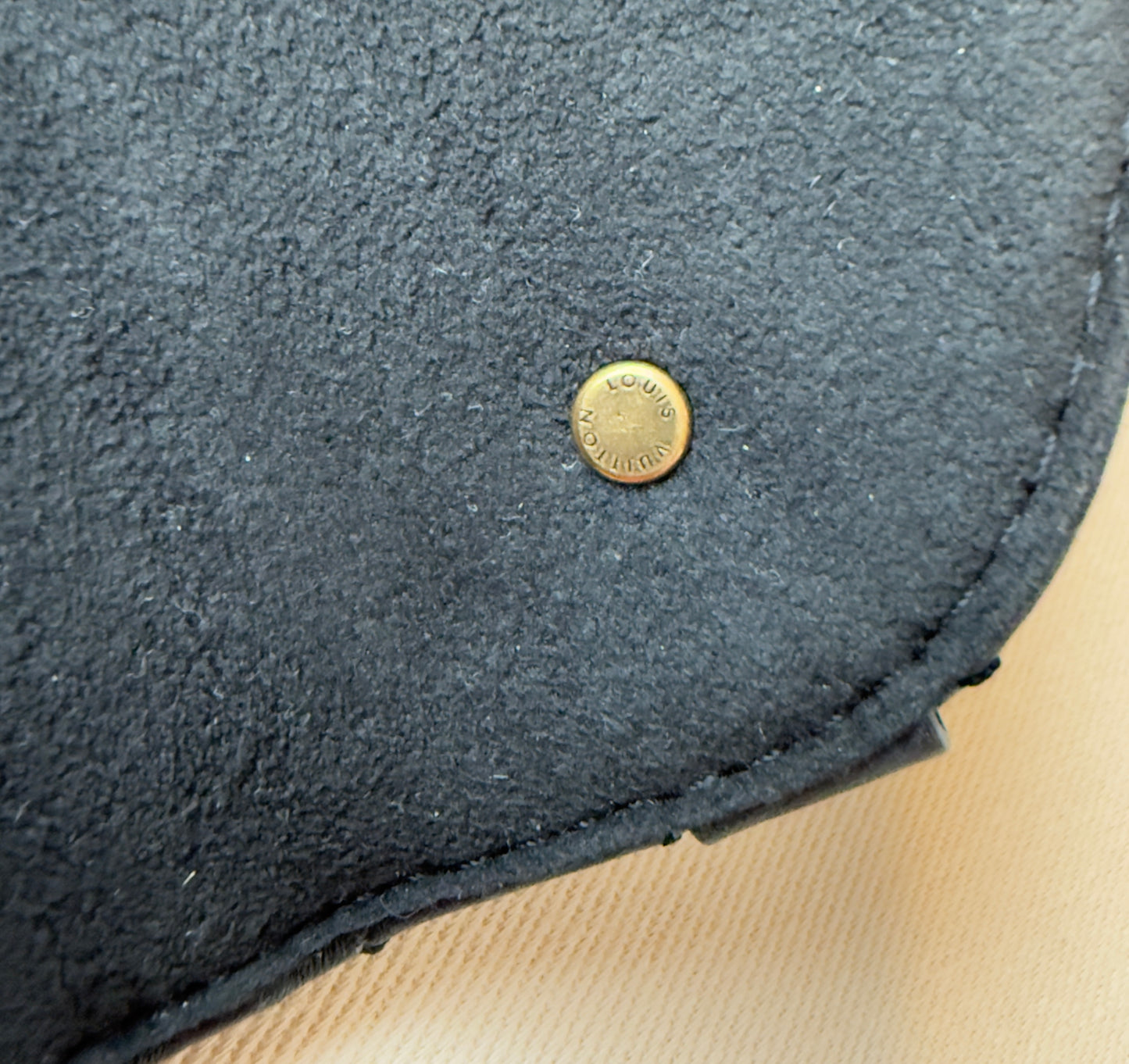 NEW WAVE CHAIN POCHETTE BLACK CALFSKIN