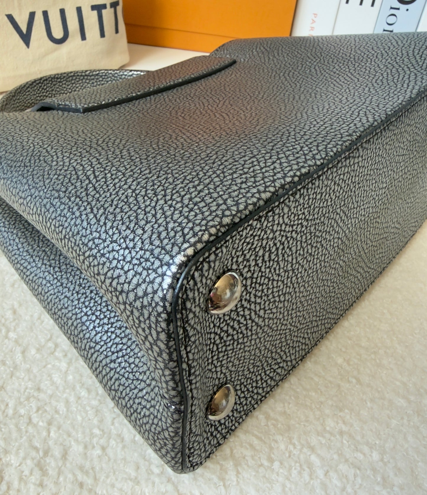 Capucines PM Chrome Taurillon Metallic Leather Crossbody Bag Silver
