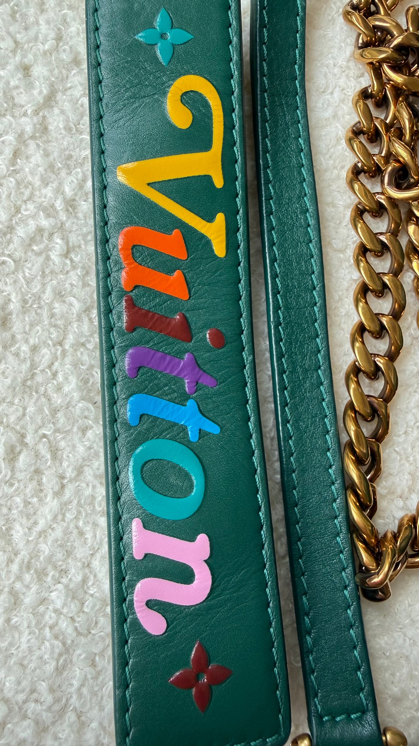 NEW WAVE Calfskin Chain PM Emerald