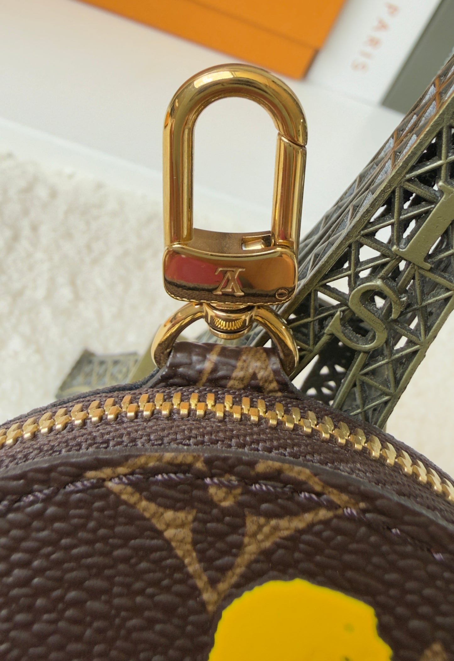 NEW/UNUSED LV x Yayoi Kusama Round zipped coin purse