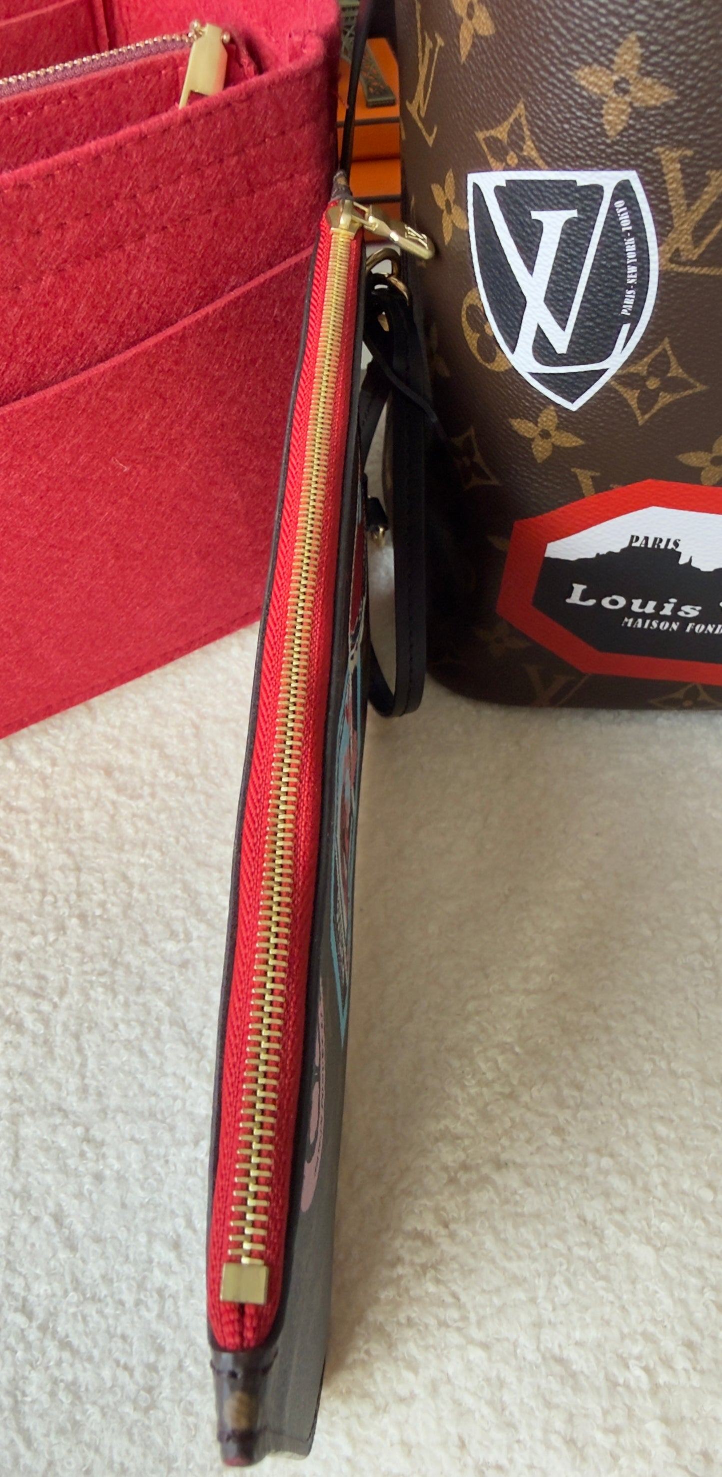 NEVERFULL MNG MM WORLD TOUR W/POCHETTE