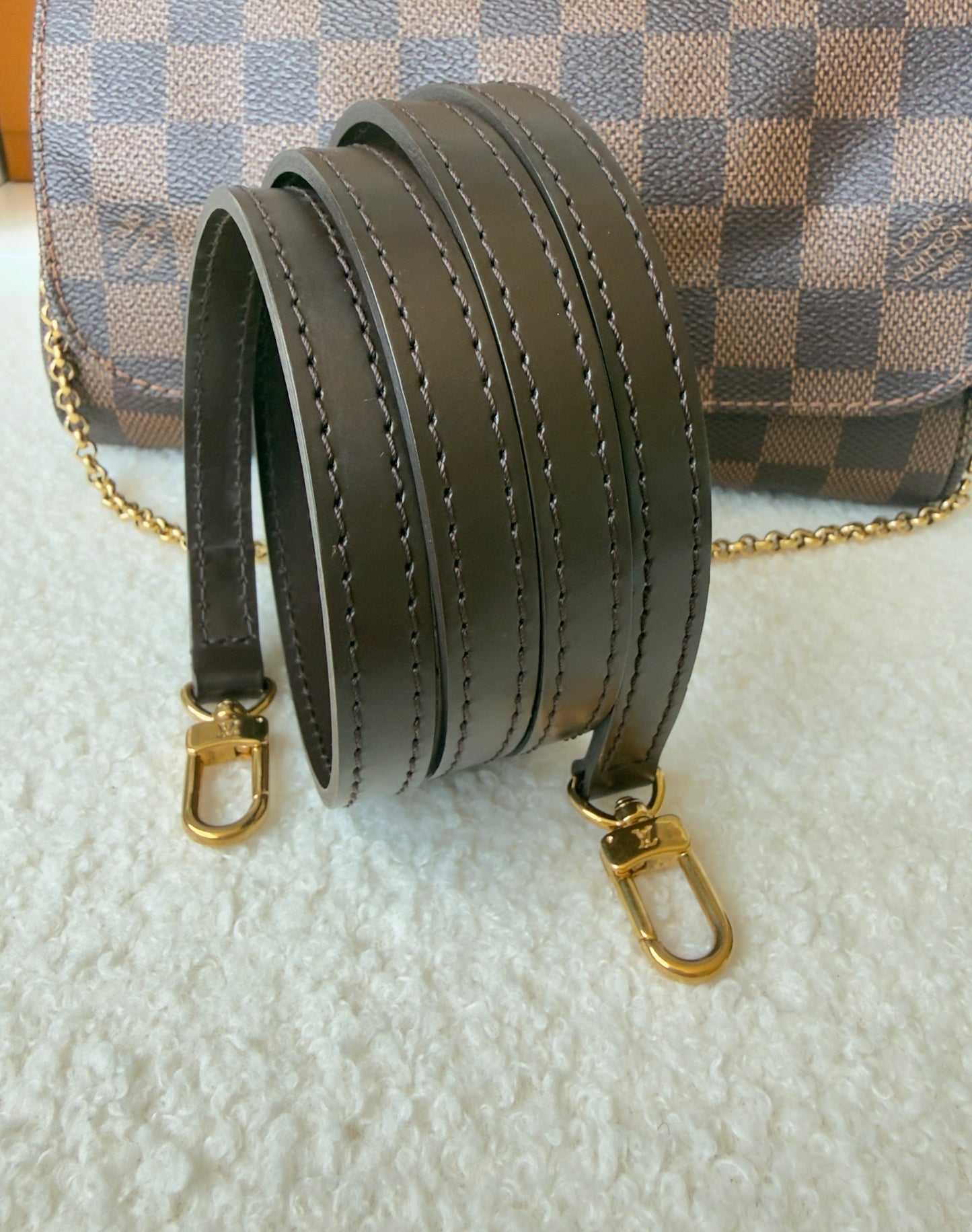FAVORITE PM DAMIER EBENE CLUTCH/CROSSBODY