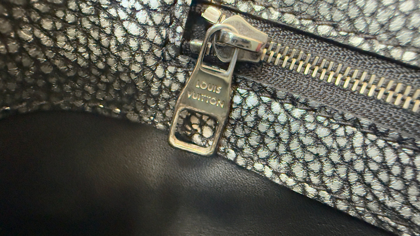 Capucines PM Chrome Taurillon Metallic Leather Crossbody Bag Silver