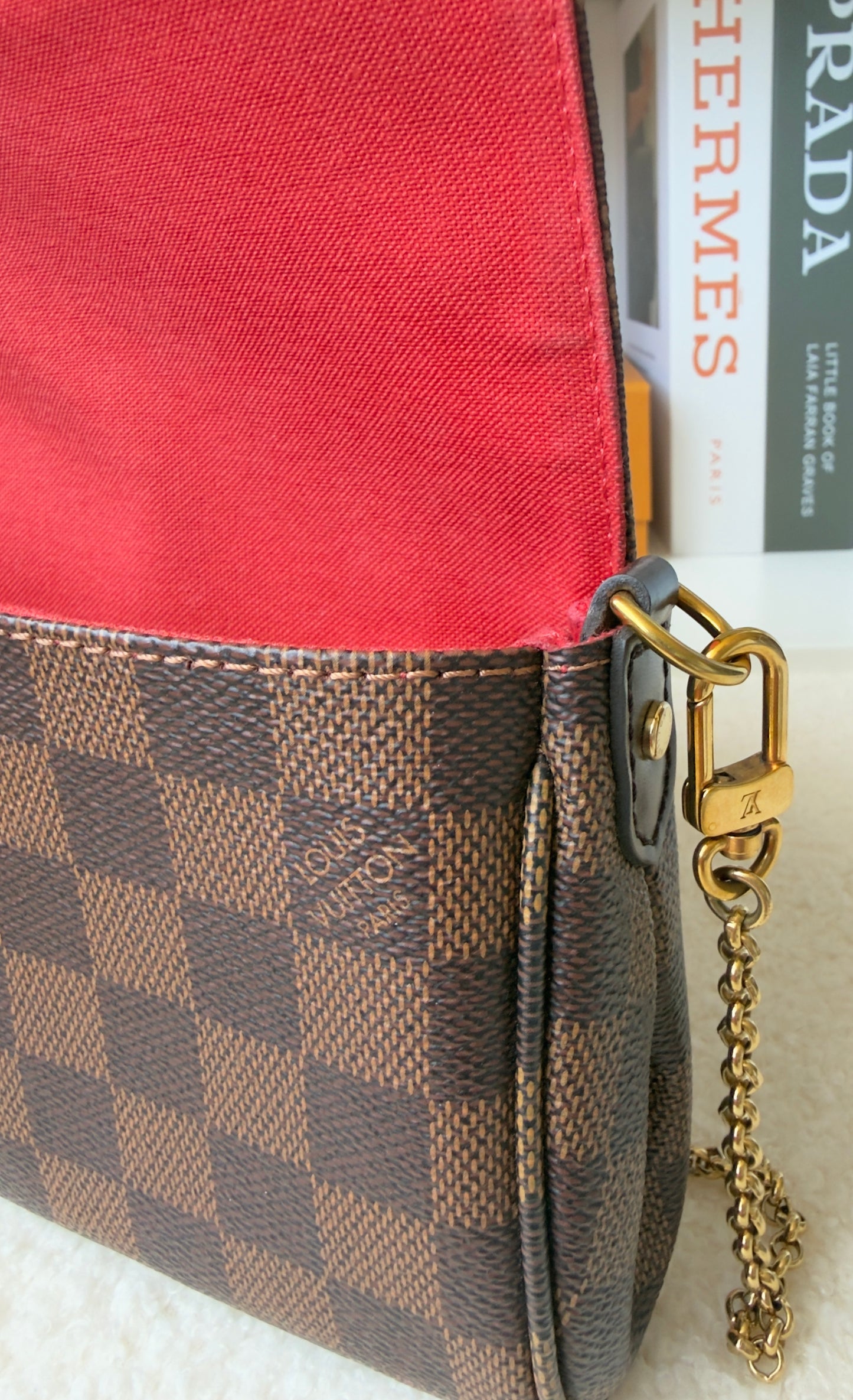 FAVORITE PM DAMIER EBENE CLUTCH/CROSSBODY