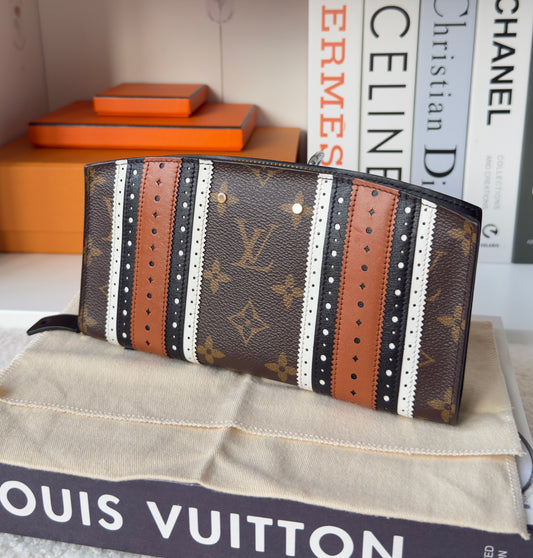 LIMITED EDITION BROGUE STEAMER MNG ZIPPY WALLET