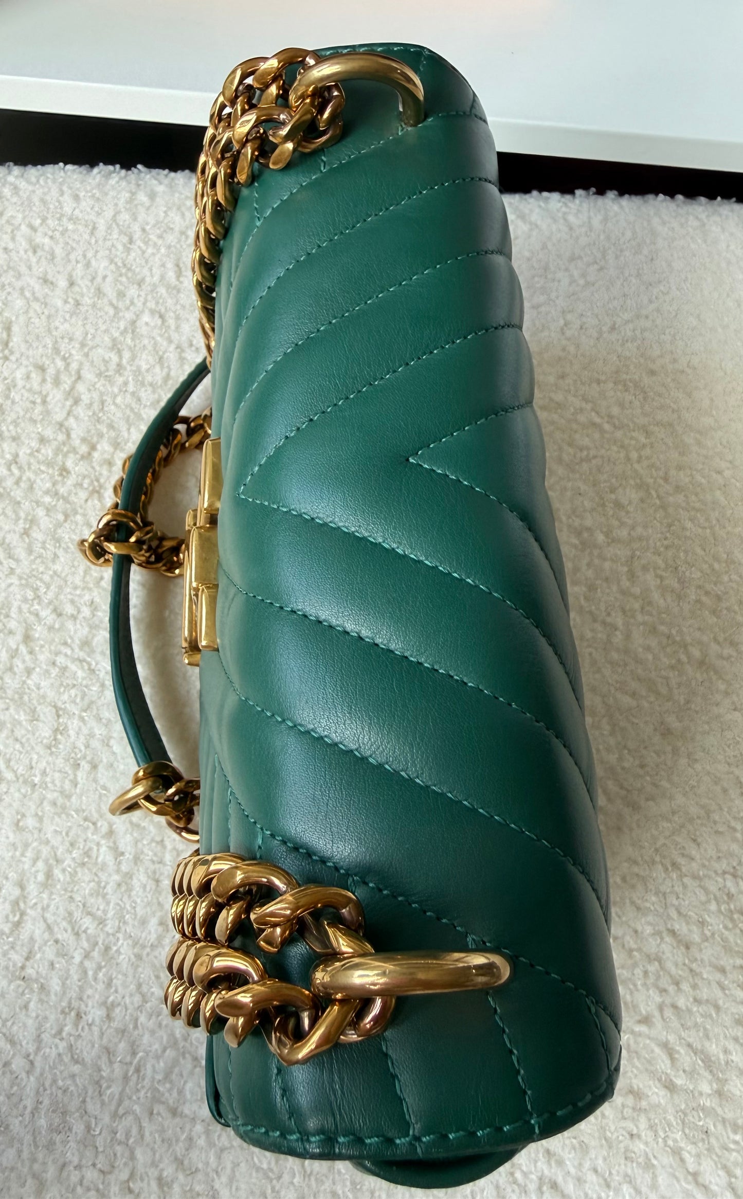 NEW WAVE Calfskin Chain PM Emerald
