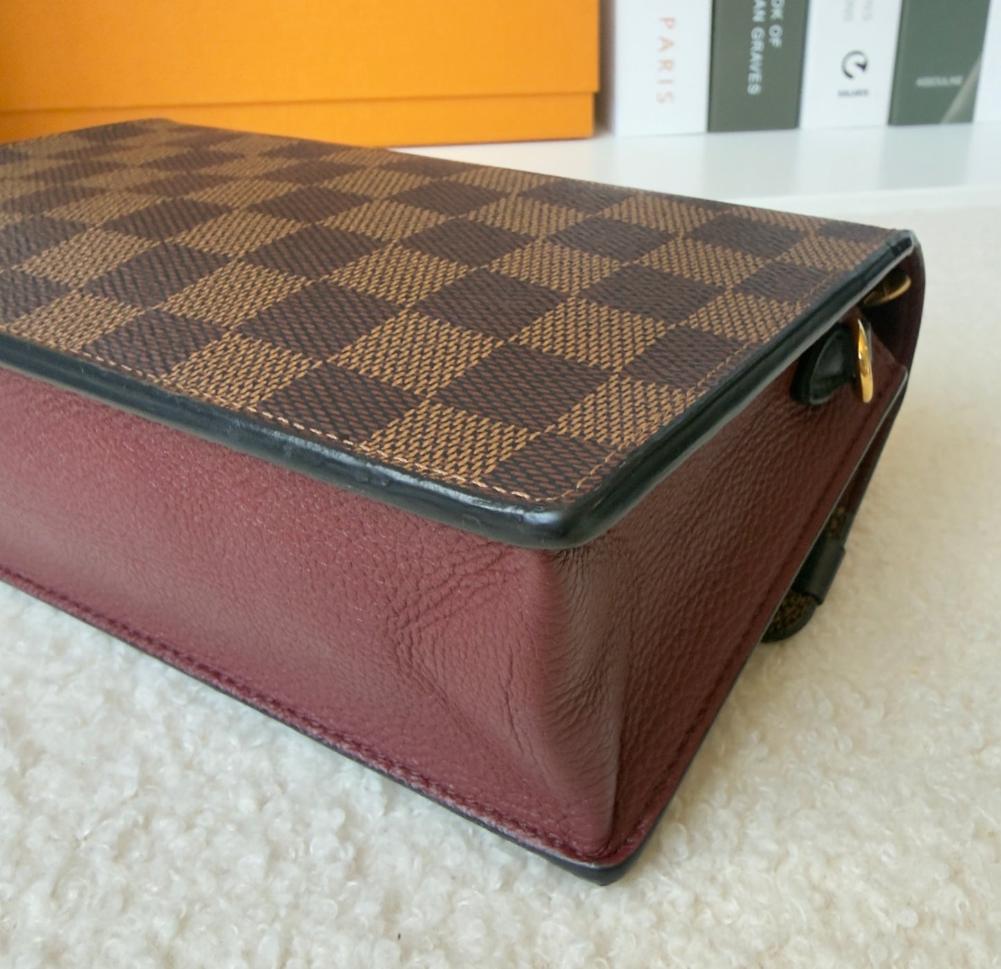 VAVIN CHAIN WALLET IN RED BURGANDY CROSSBODY/CLUTCH BAG