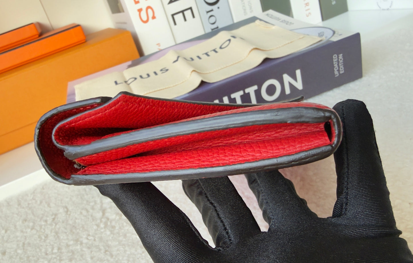 DOUBLE V RED/RUBIS CALFSKIN WALLET