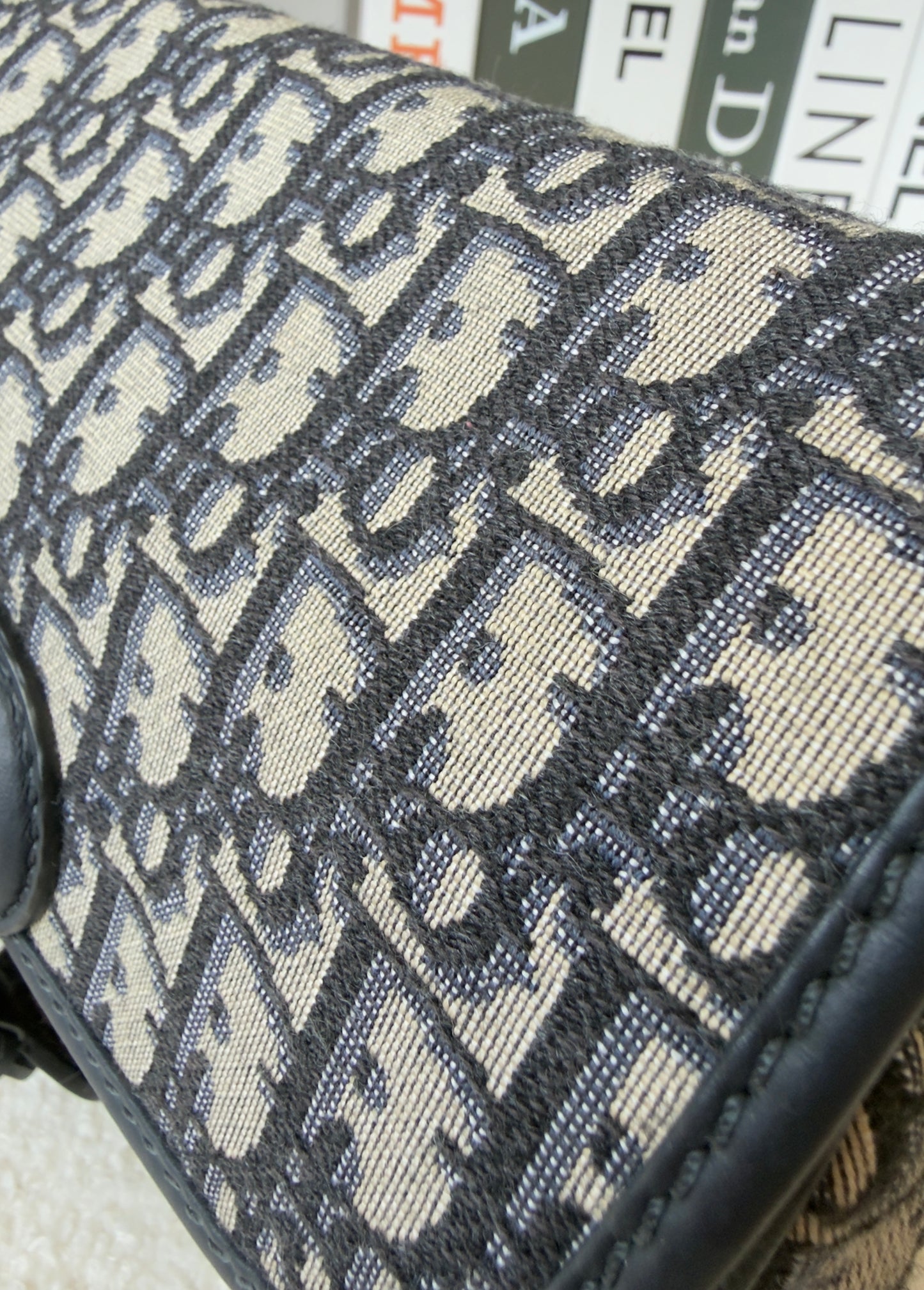 CD MEDIUM BOBBY BLUE OBLIQUE JACQUARD