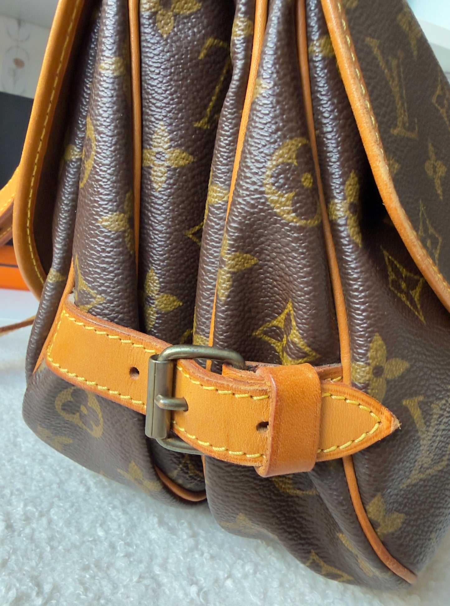 SAUMUR 30 MNG CANVAS MESSENGER BAG