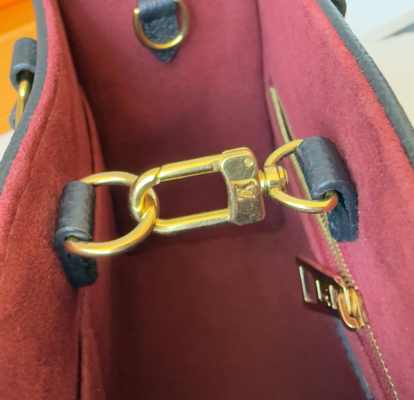 ONTHEGO PM BLACK/BEIGE EMPREINTE BAG