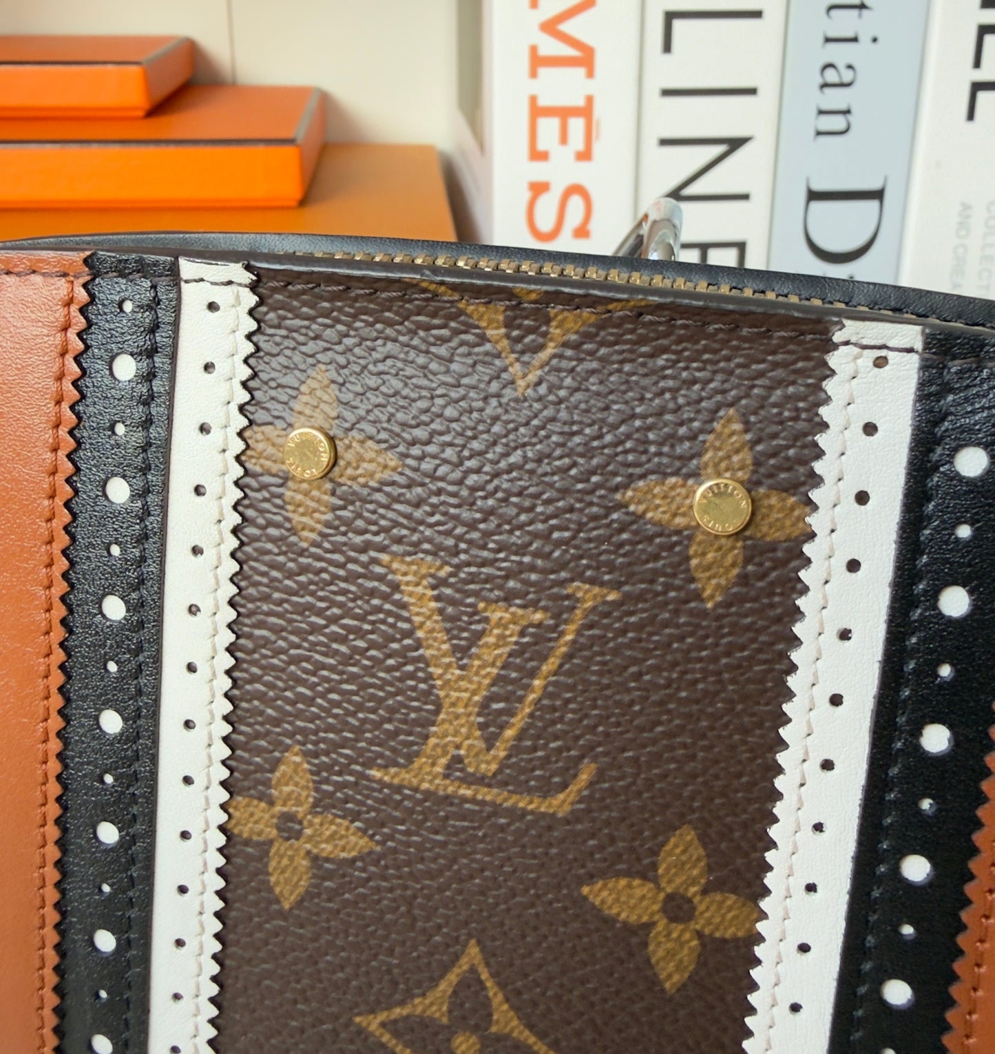 LIMITED EDITION BROGUE STEAMER MNG ZIPPY WALLET