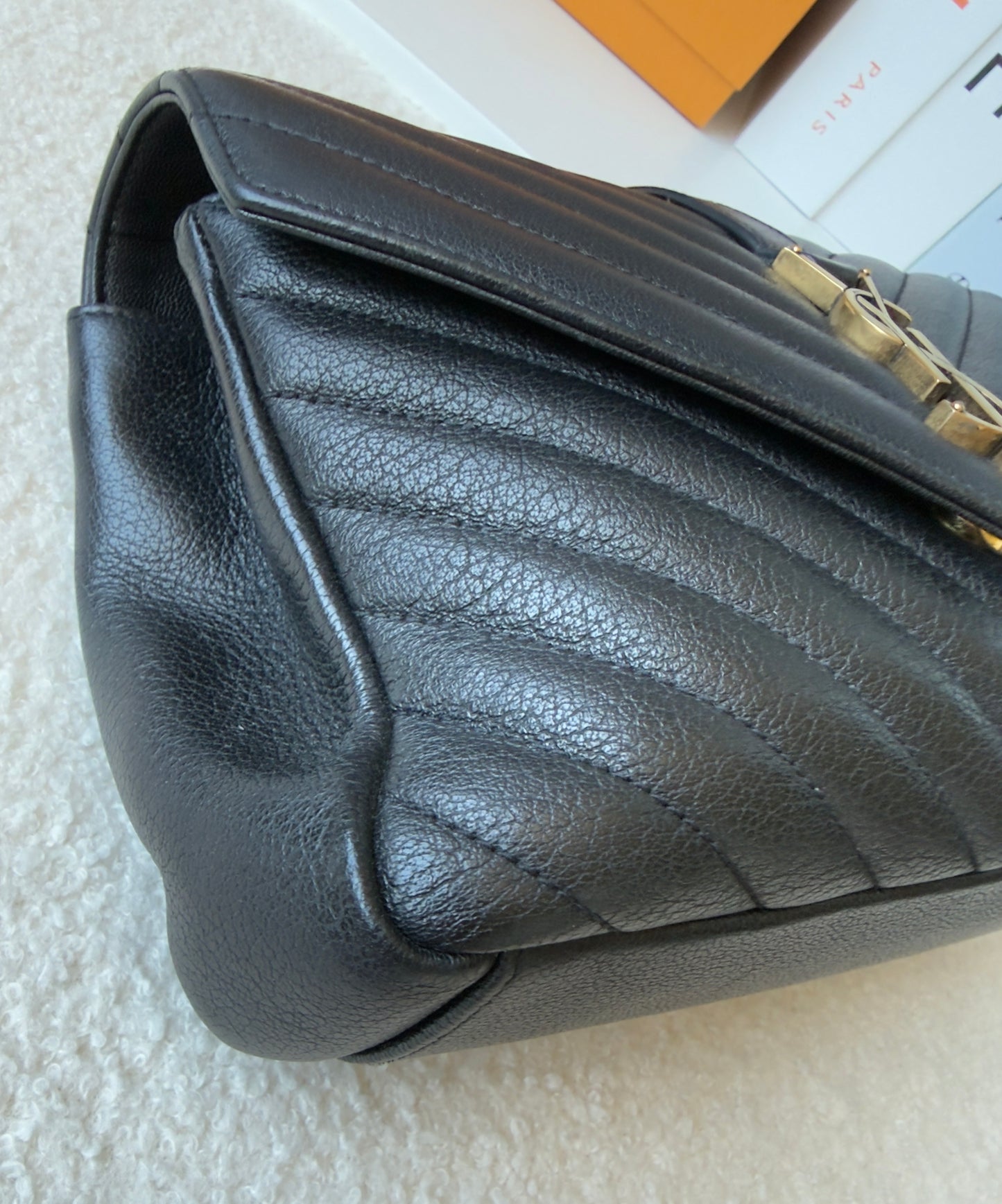 YSL SHEEPSKIN MATELASSE CHEVRON COLLEGE MEDIUM BLACK