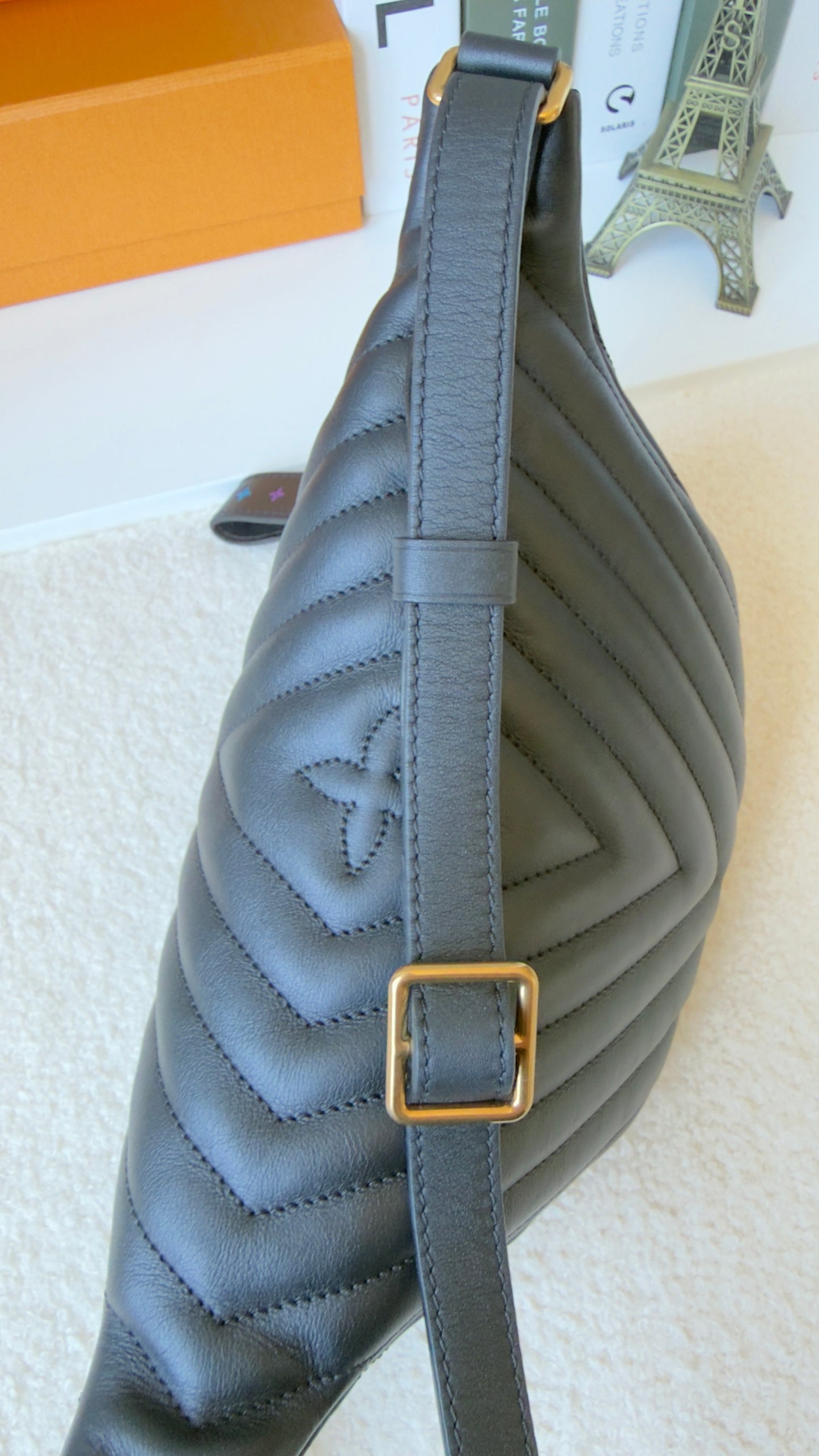 NEW WAVE BUMBAG BLACK CALFSKIN BAG