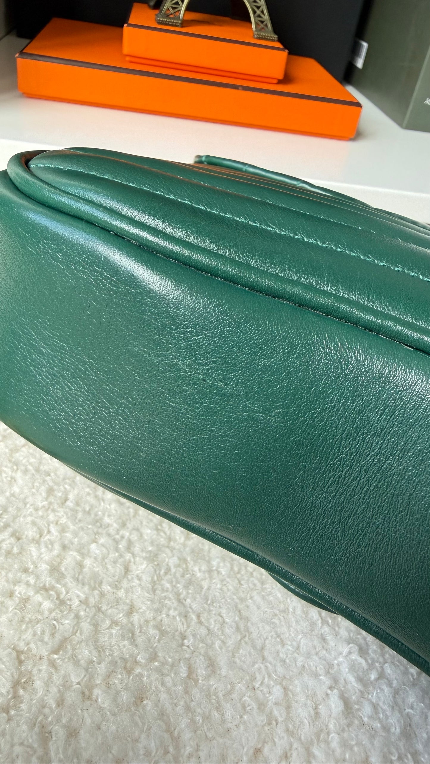 NEW WAVE Calfskin Chain PM Emerald