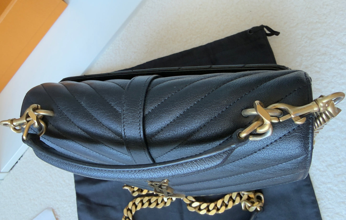 YSL SHEEPSKIN MATELASSE CHEVRON COLLEGE MEDIUM BLACK