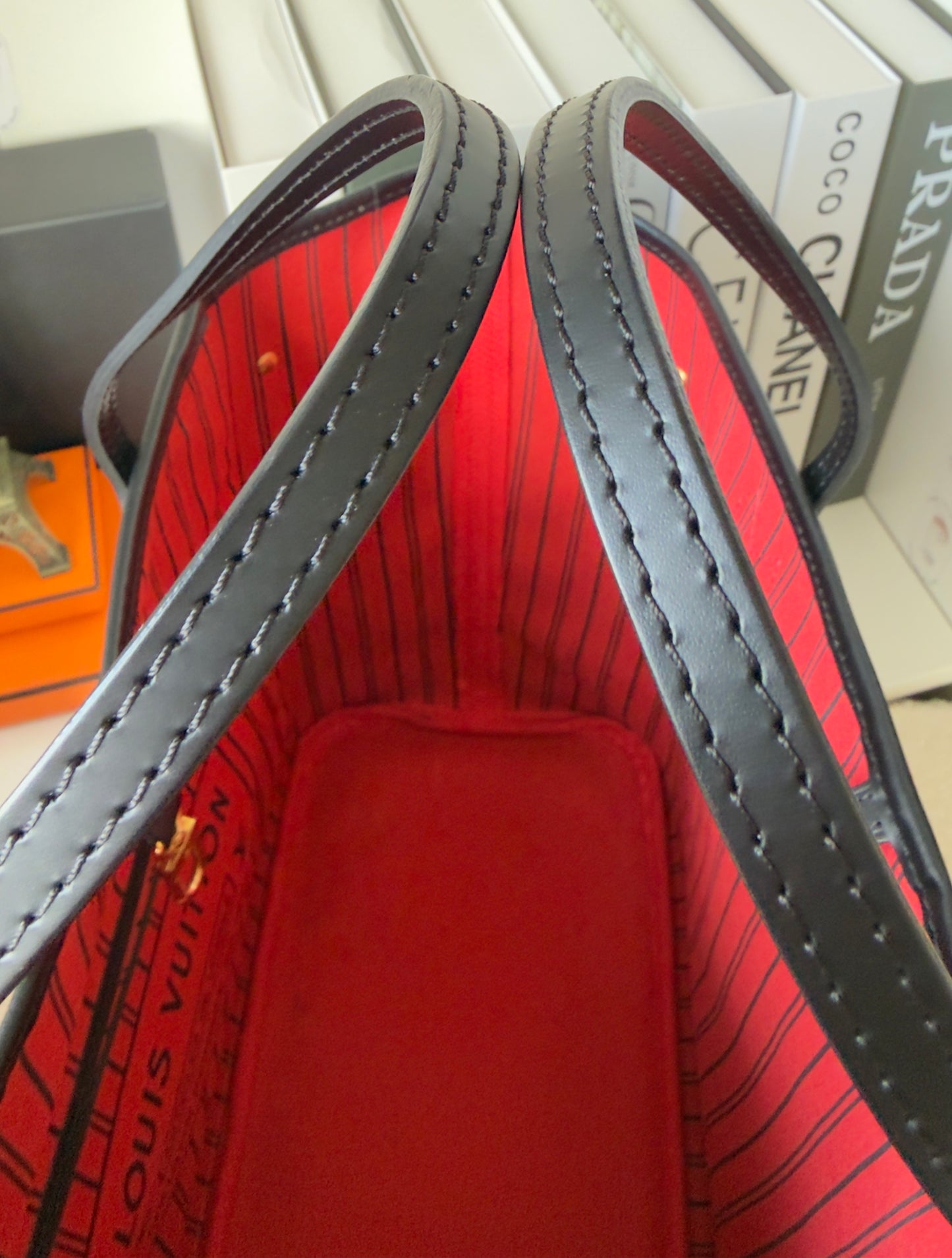 NEVERFULL MNG MM WORLD TOUR W/POCHETTE