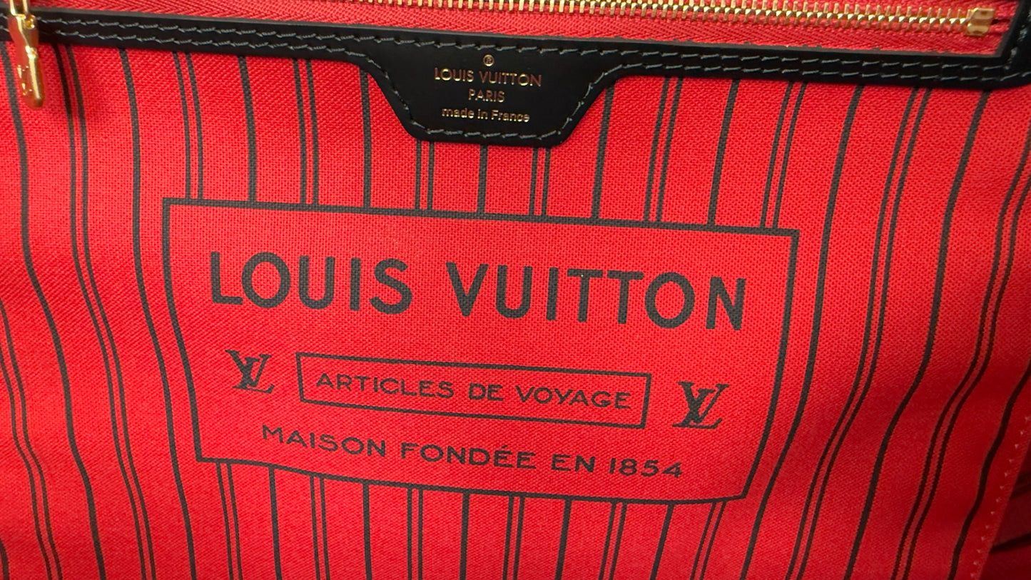 NEVERFULL MNG MM WORLD TOUR W/POCHETTE