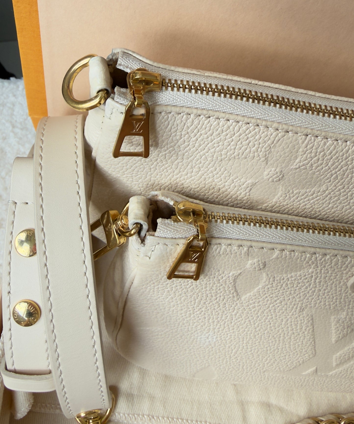 Multi Pochette Accessories Cream Monogram Empreinte Leather