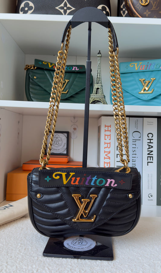 NEW WAVE Black Calfskin Chain PM