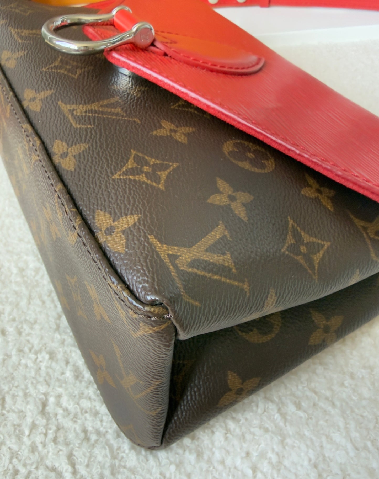 ST’MICHEL COQUELICOT RED EPI LEATHER MNG CANVAS BAG