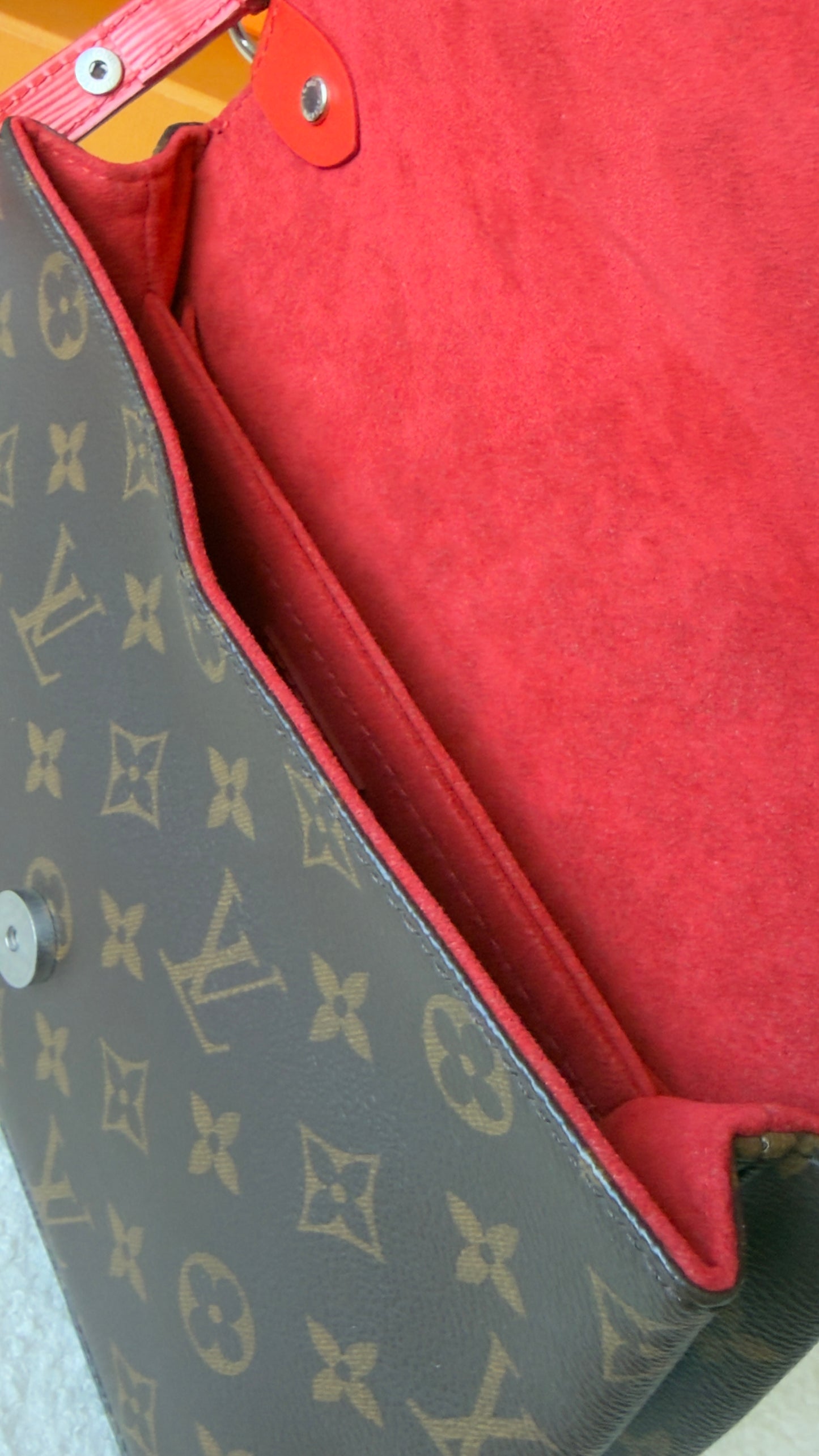 ST’MICHEL COQUELICOT RED EPI LEATHER MNG CANVAS BAG