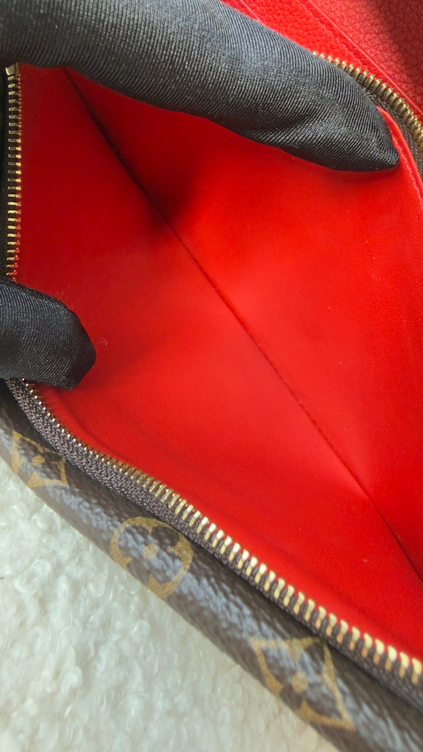 DOUBLE V RED/RUBIS CALFSKIN WALLET