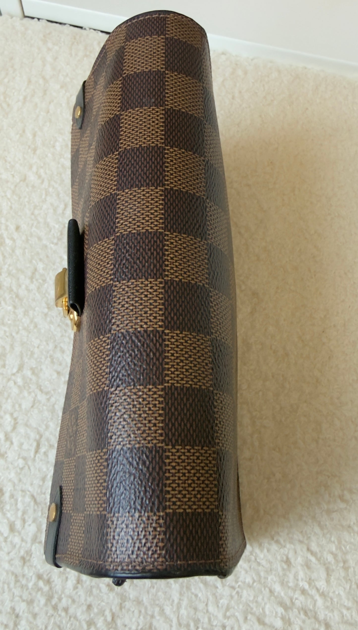 VAVIN CHAIN WALLET IN RED BURGANDY CROSSBODY/CLUTCH BAG