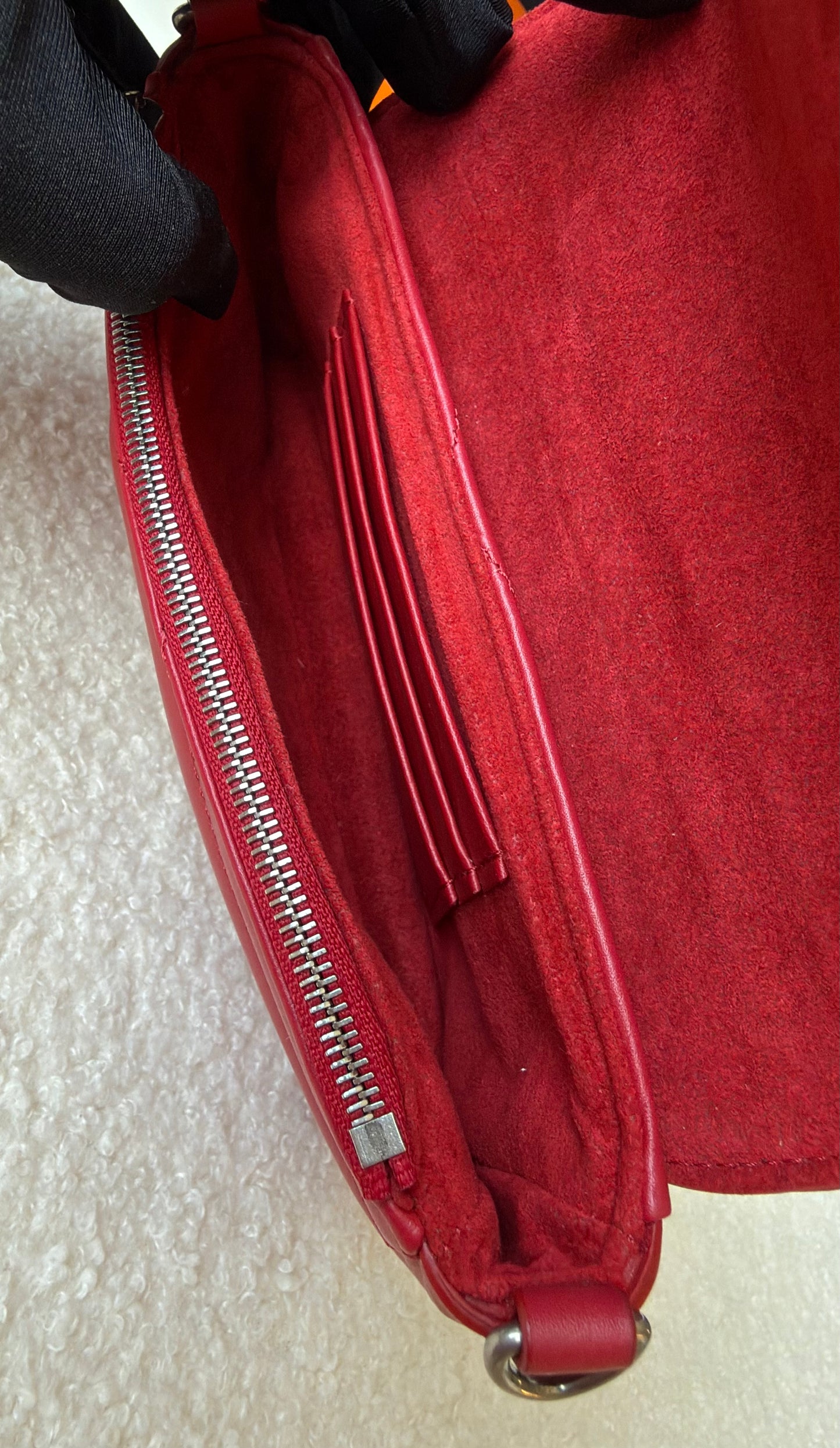 LIKE NEW NEW WAVE CHAIN POCHETTE RES CALFSKIN