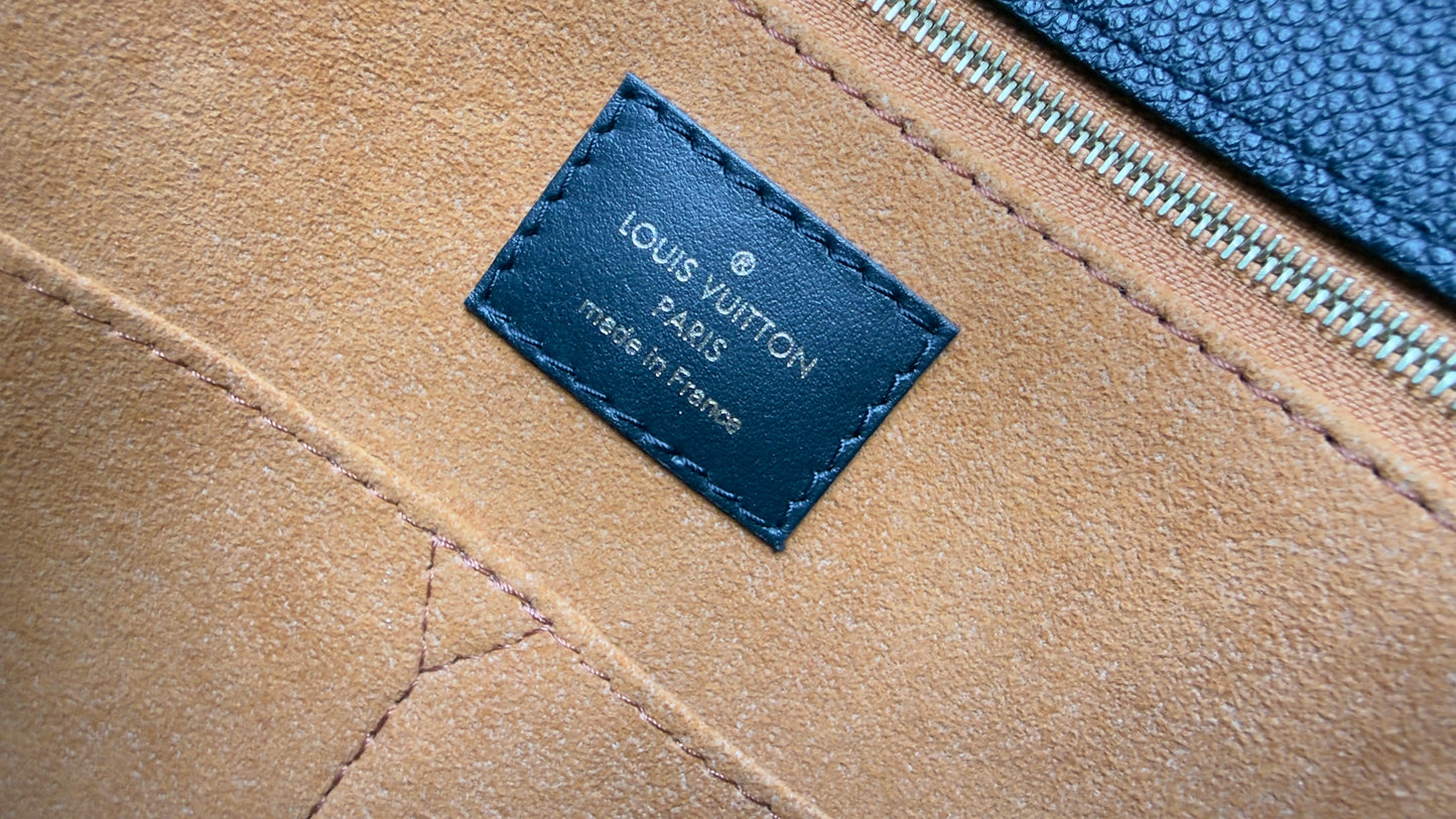 ONTHEGO GM BLACK EMPREINTE BAG