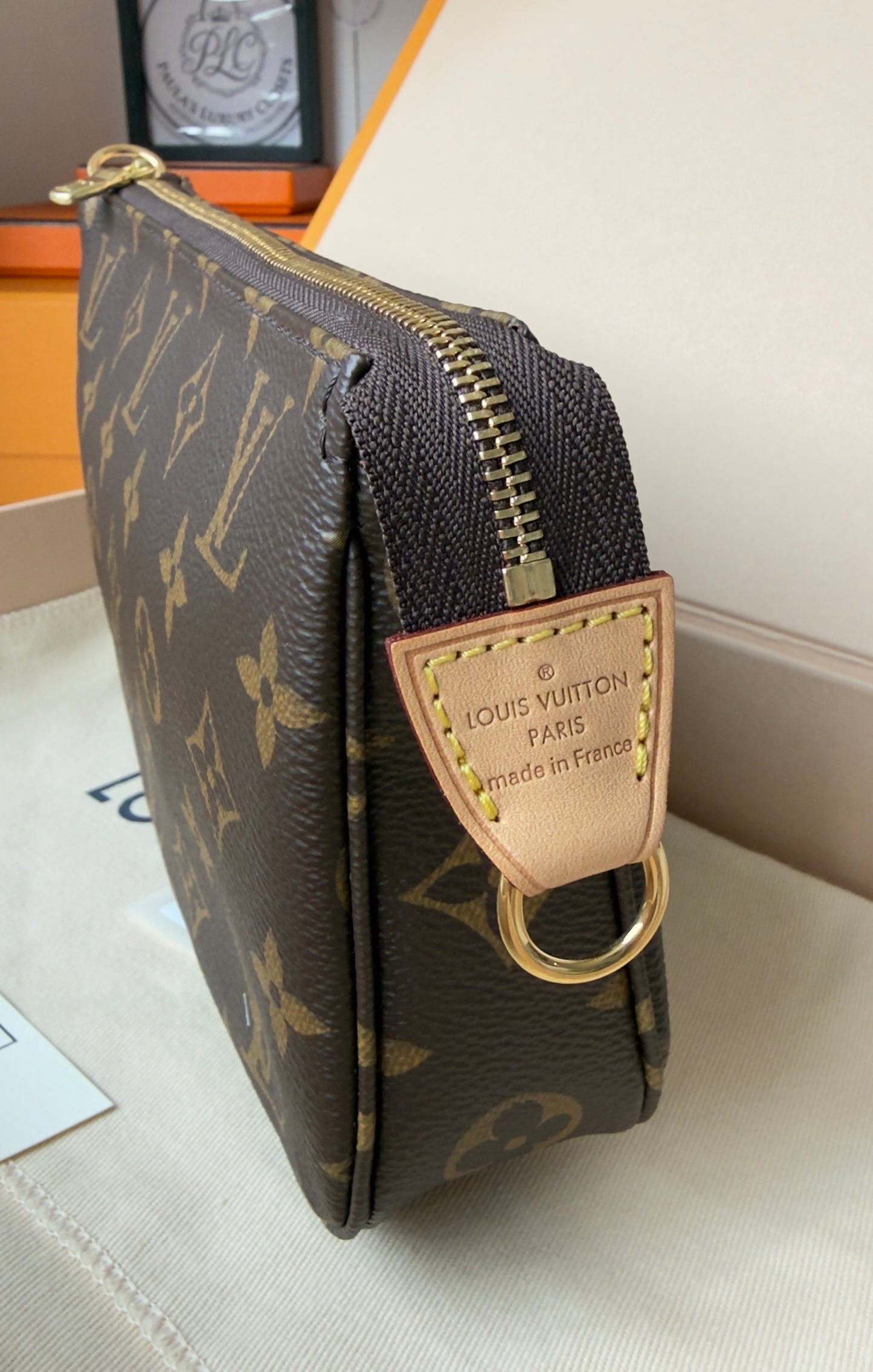 BRAND NEW POCHETTE ACCESSORIE MNG CANVAS NM