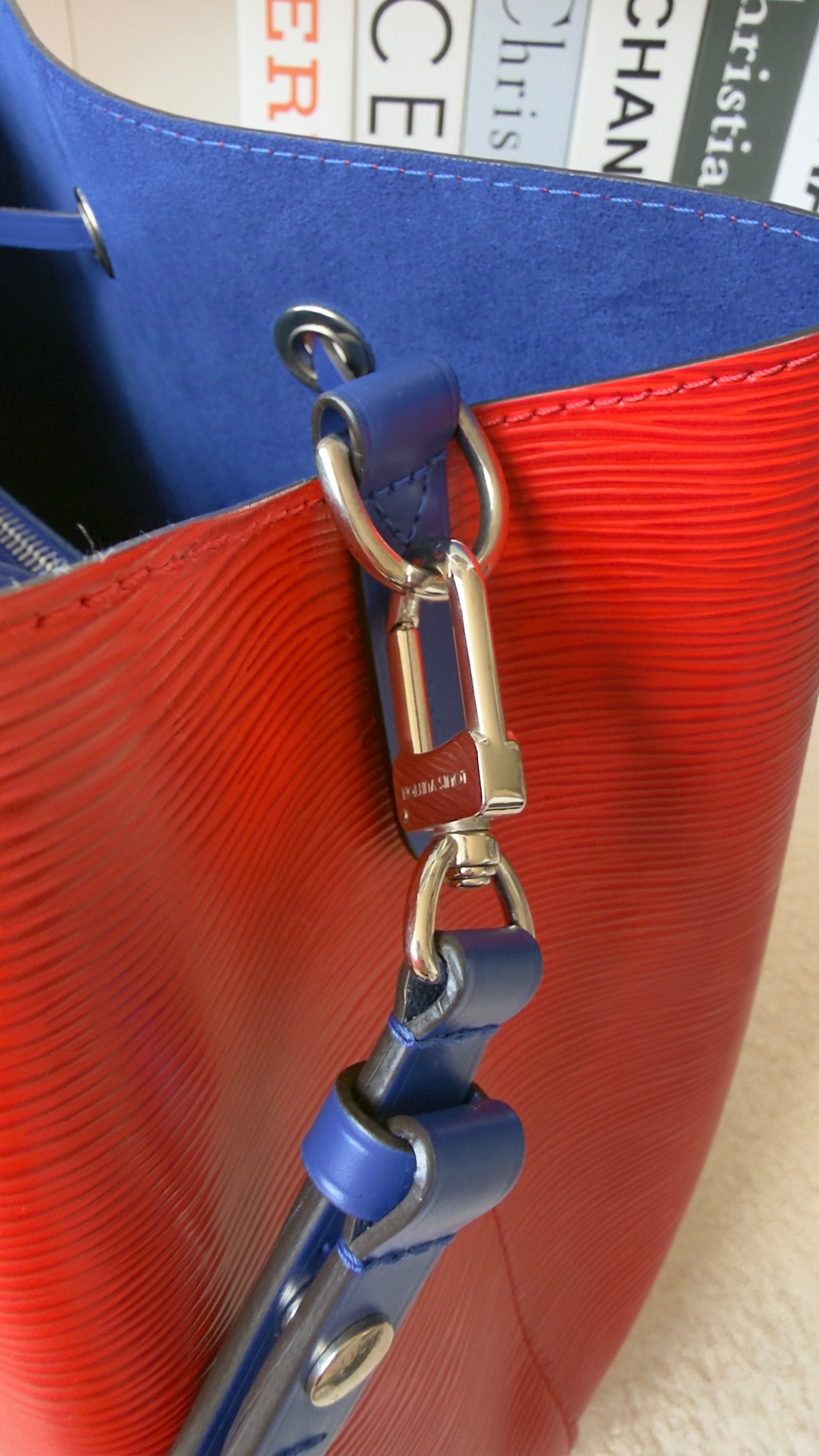 NEONOE MM Red Blue Coquelicot Epi Leather Bag