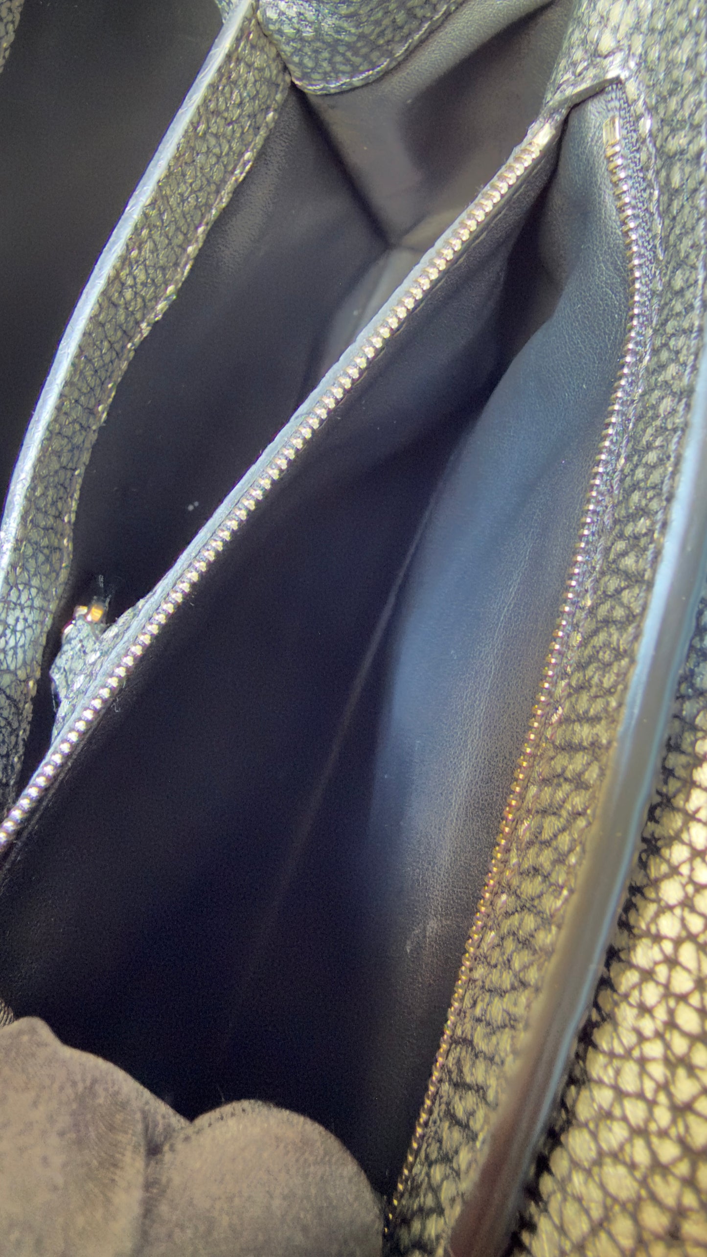 Capucines PM Chrome Taurillon Metallic Leather Crossbody Bag Silver