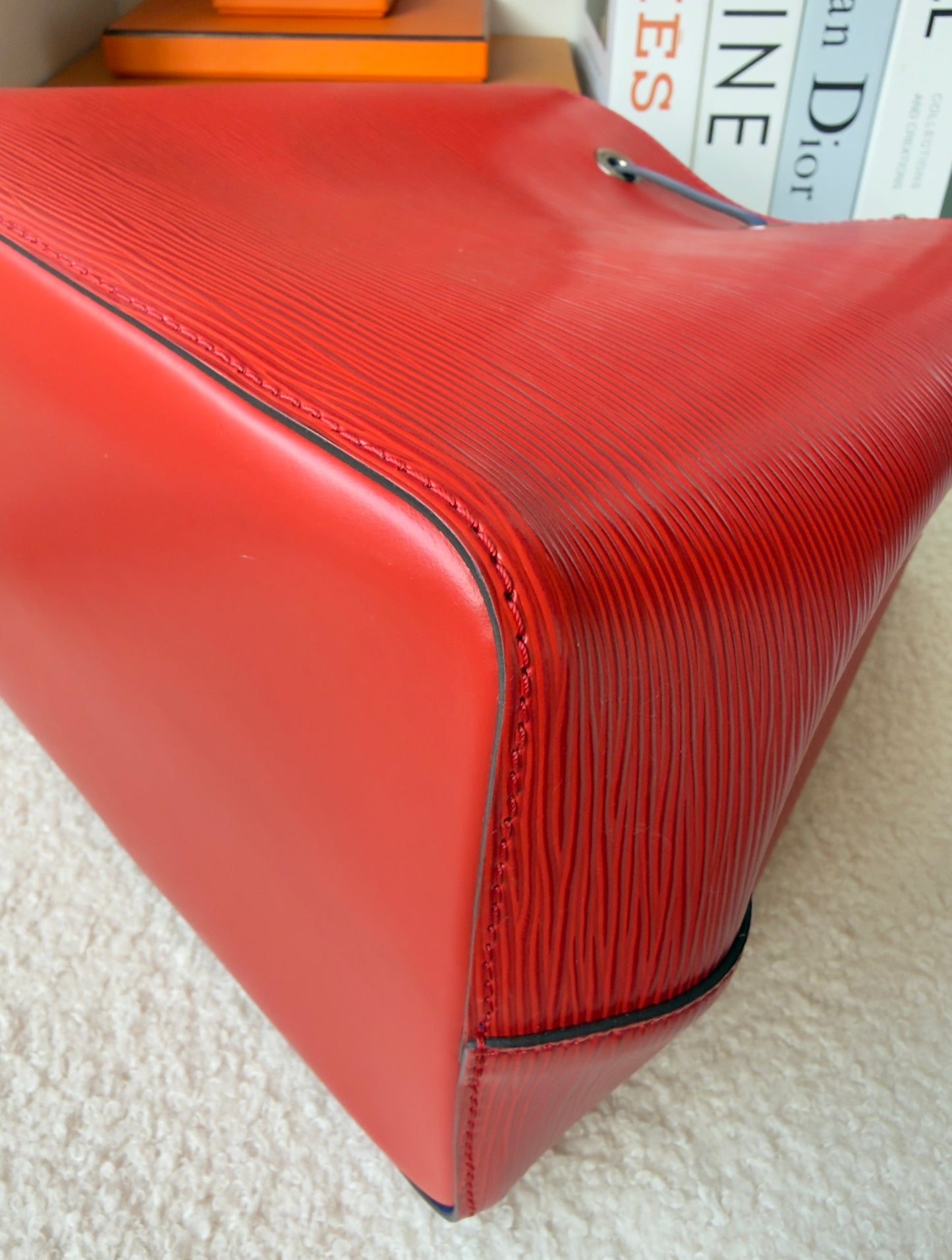 NEONOE MM Red Blue Coquelicot Epi Leather Bag
