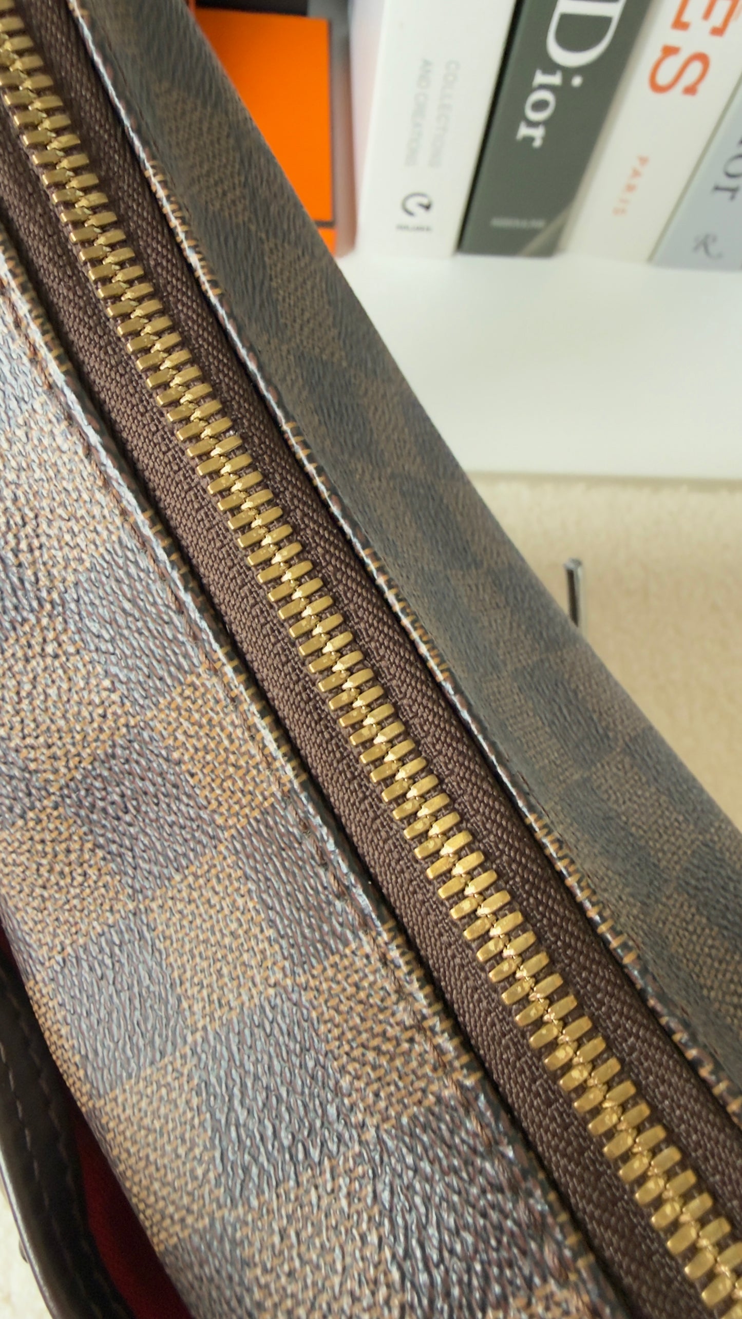 BLOOMSBURY PM DAMIER EBENE CROSSBODY BAG