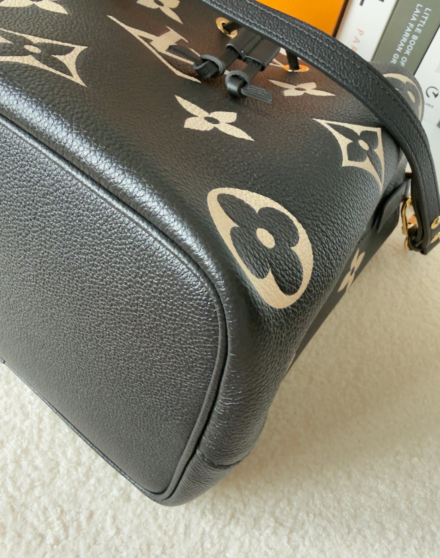NEONOE MM BLACK/BEIGE EMPREINTE BAG