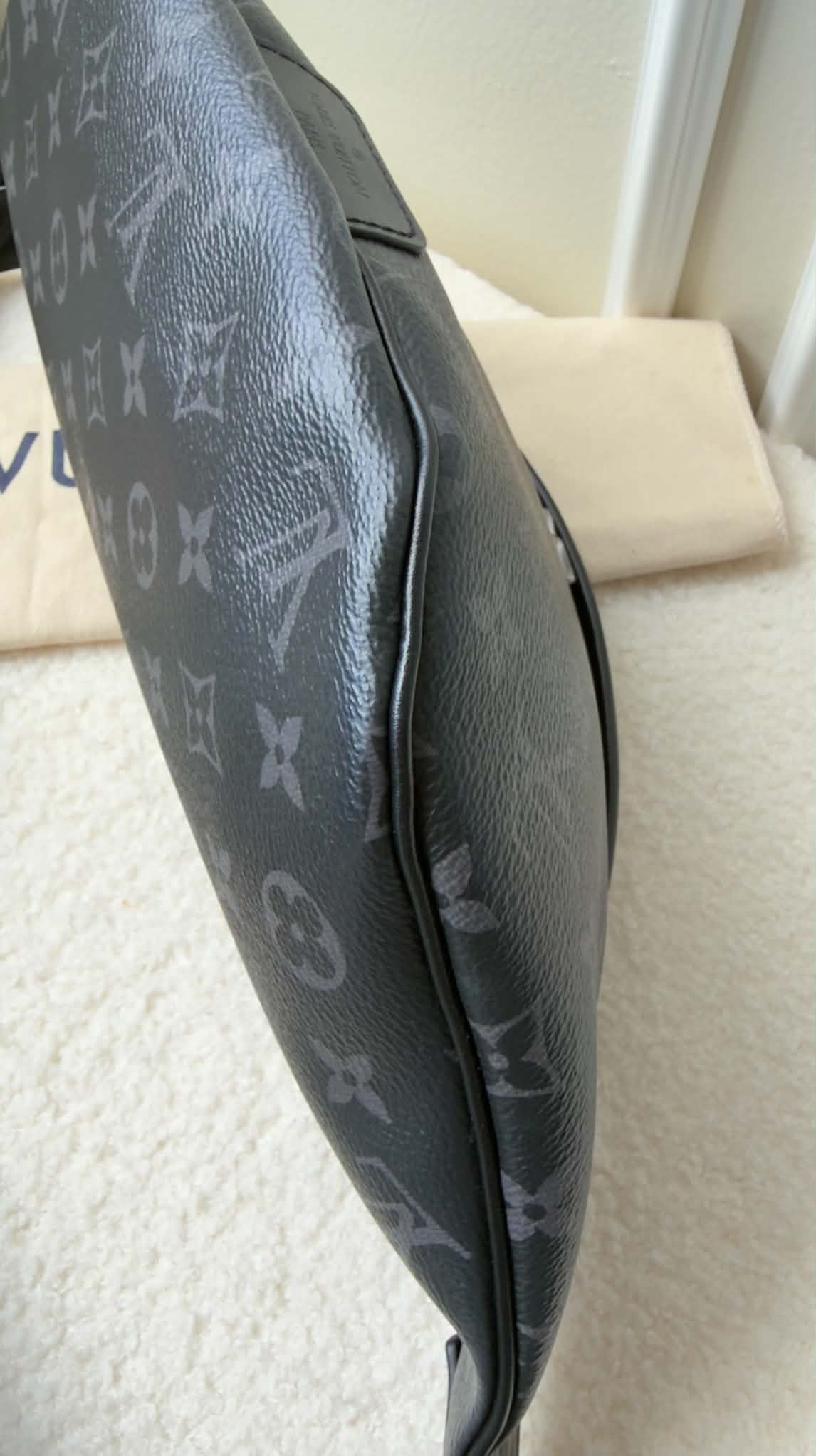 DISCOVERY MONOGRAM ECLIPSE PM BUMBAG (UNISEX)