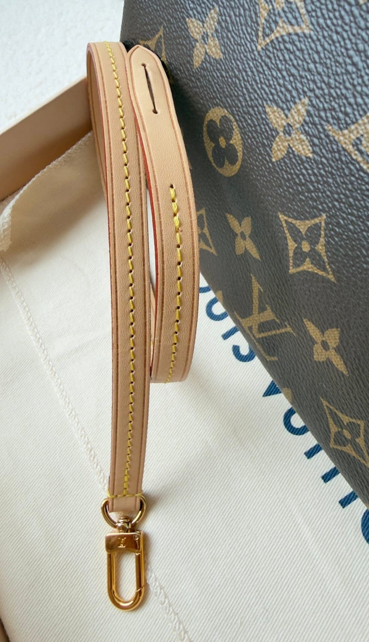 BRAND NEW POCHETTE ACCESSORIE MNG CANVAS NM