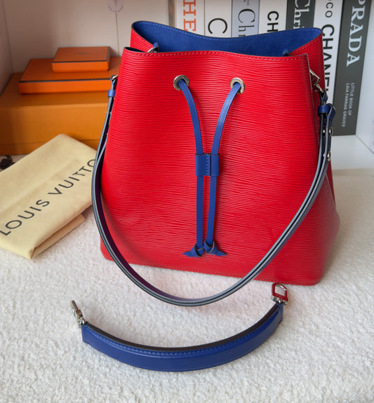 NEONOE MM Red Blue Coquelicot Epi Leather Bag