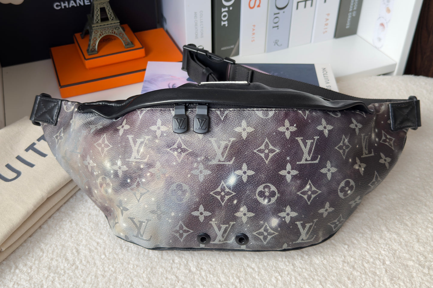 LIMITED EDITION GALAXY DISCOVERY MNG BUMBAG (UNISEX)