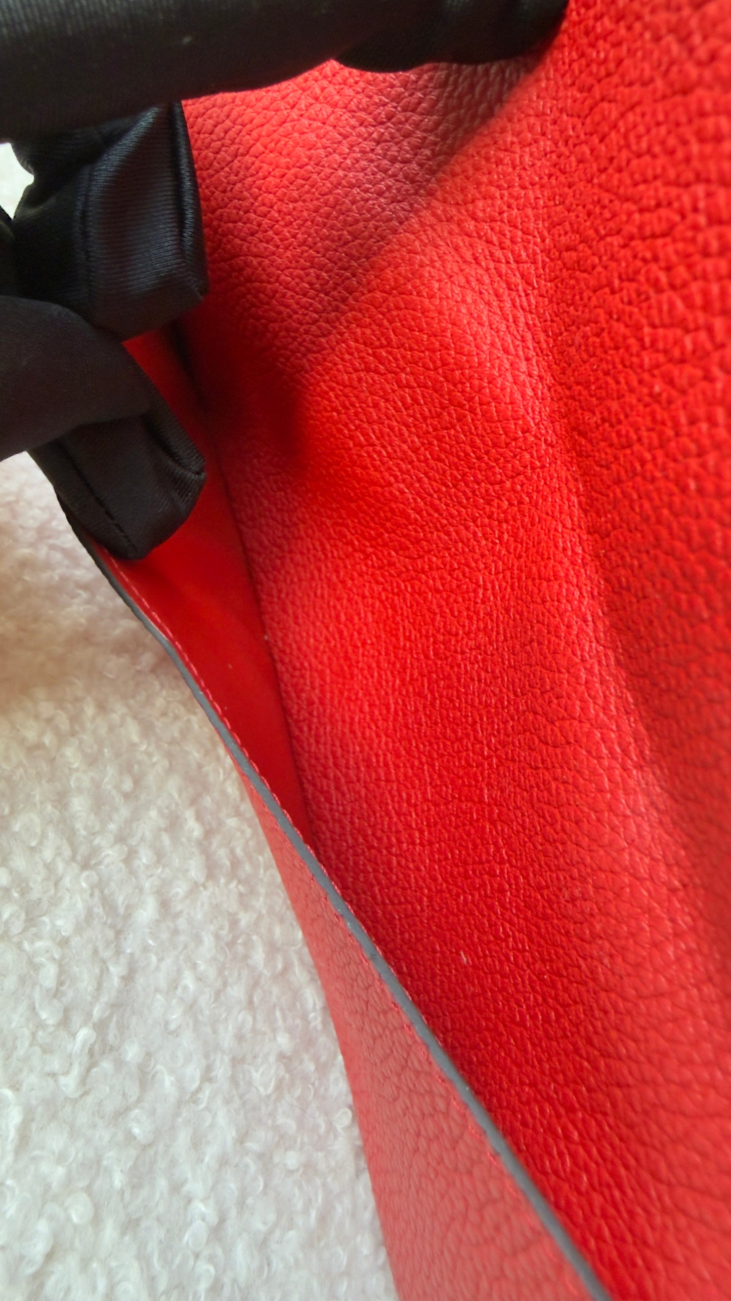 DOUBLE V RED/RUBIS CALFSKIN WALLET